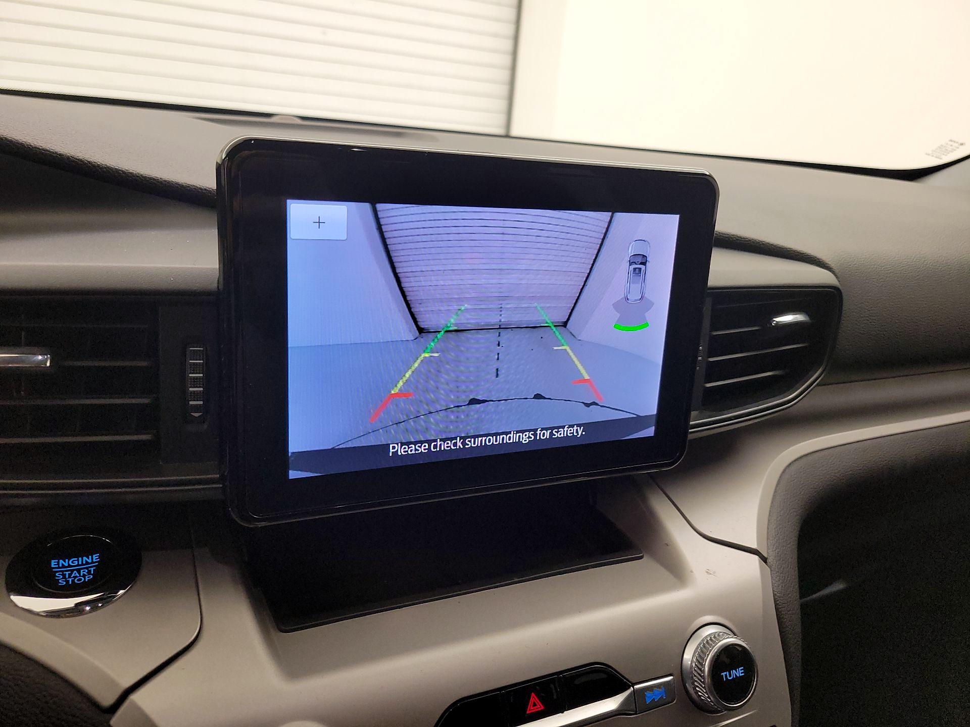 Thumbnail: 2022 Ford Explorer - 14