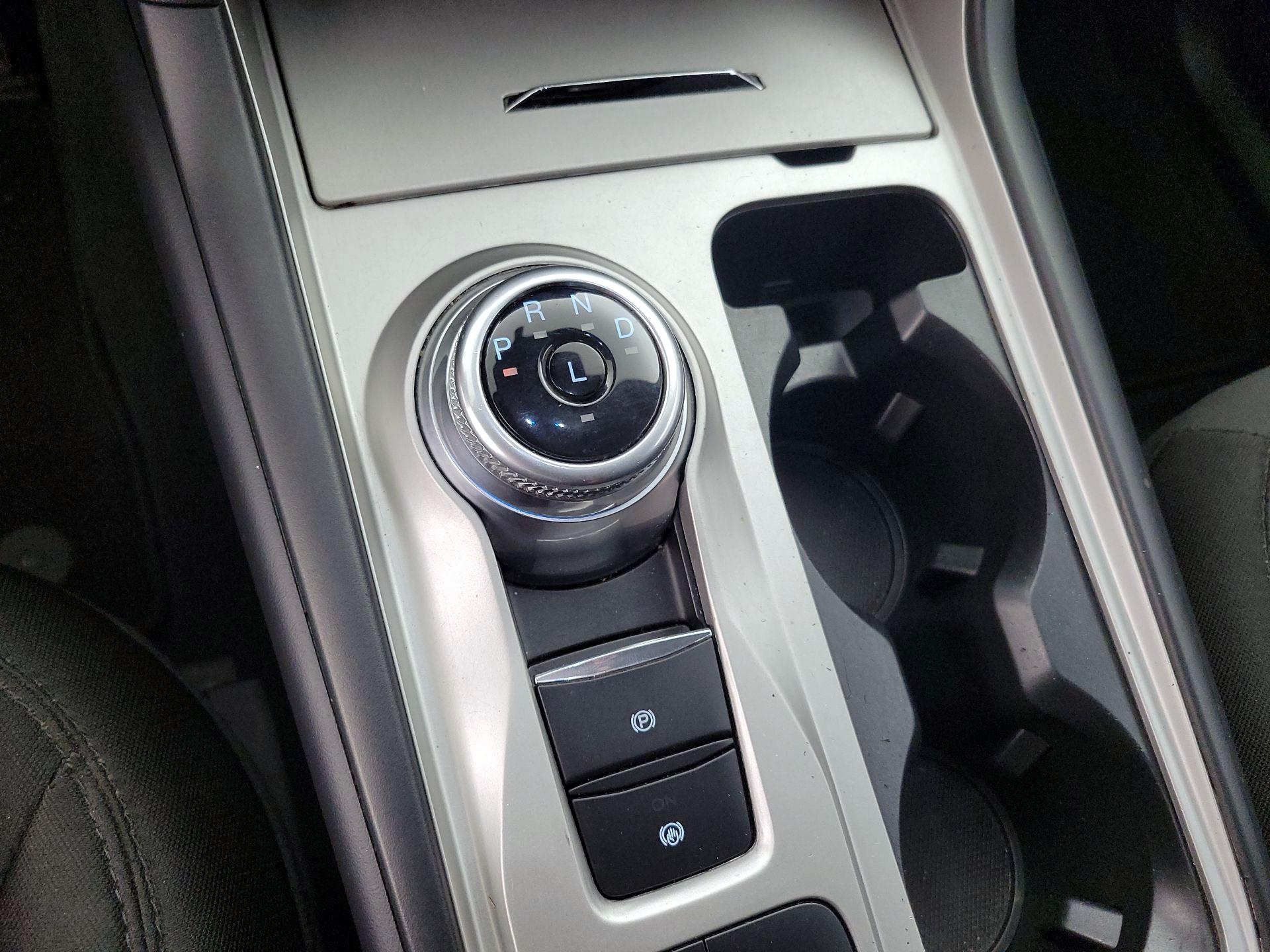 Thumbnail: 2022 Ford Explorer - 17