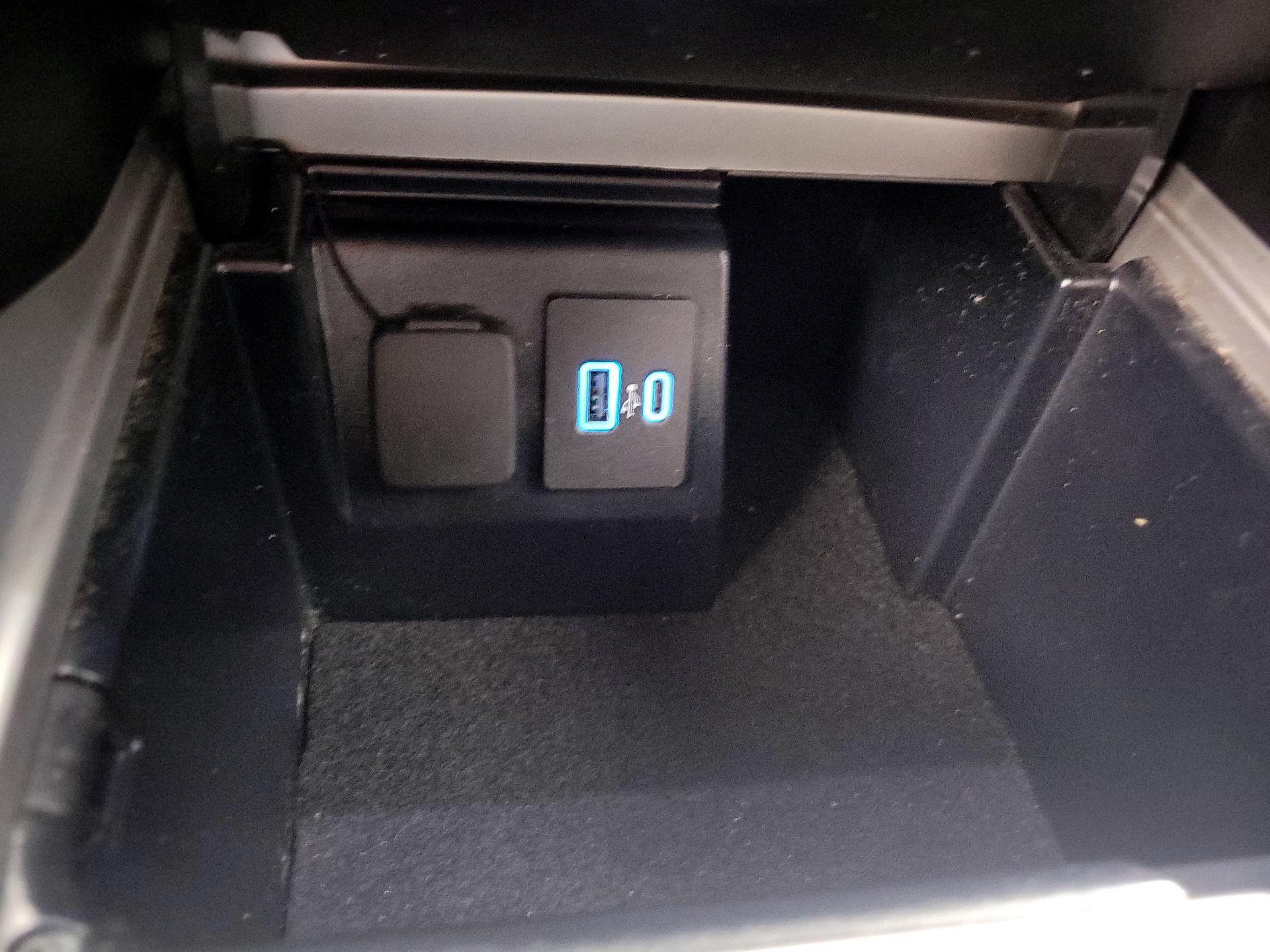 Thumbnail: 2022 Ford Explorer - 18