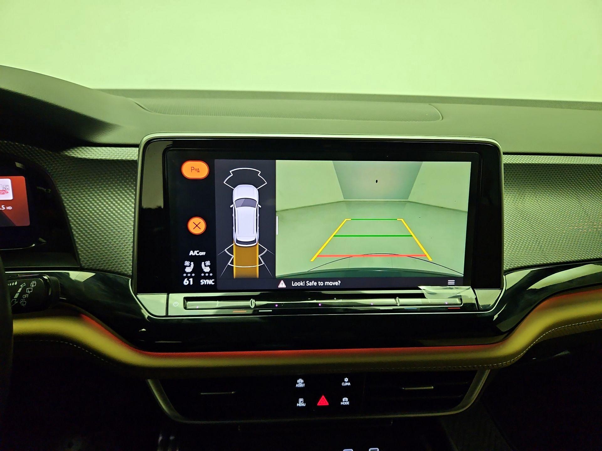 Thumbnail: 2024 Volkswagen Atlas - 13