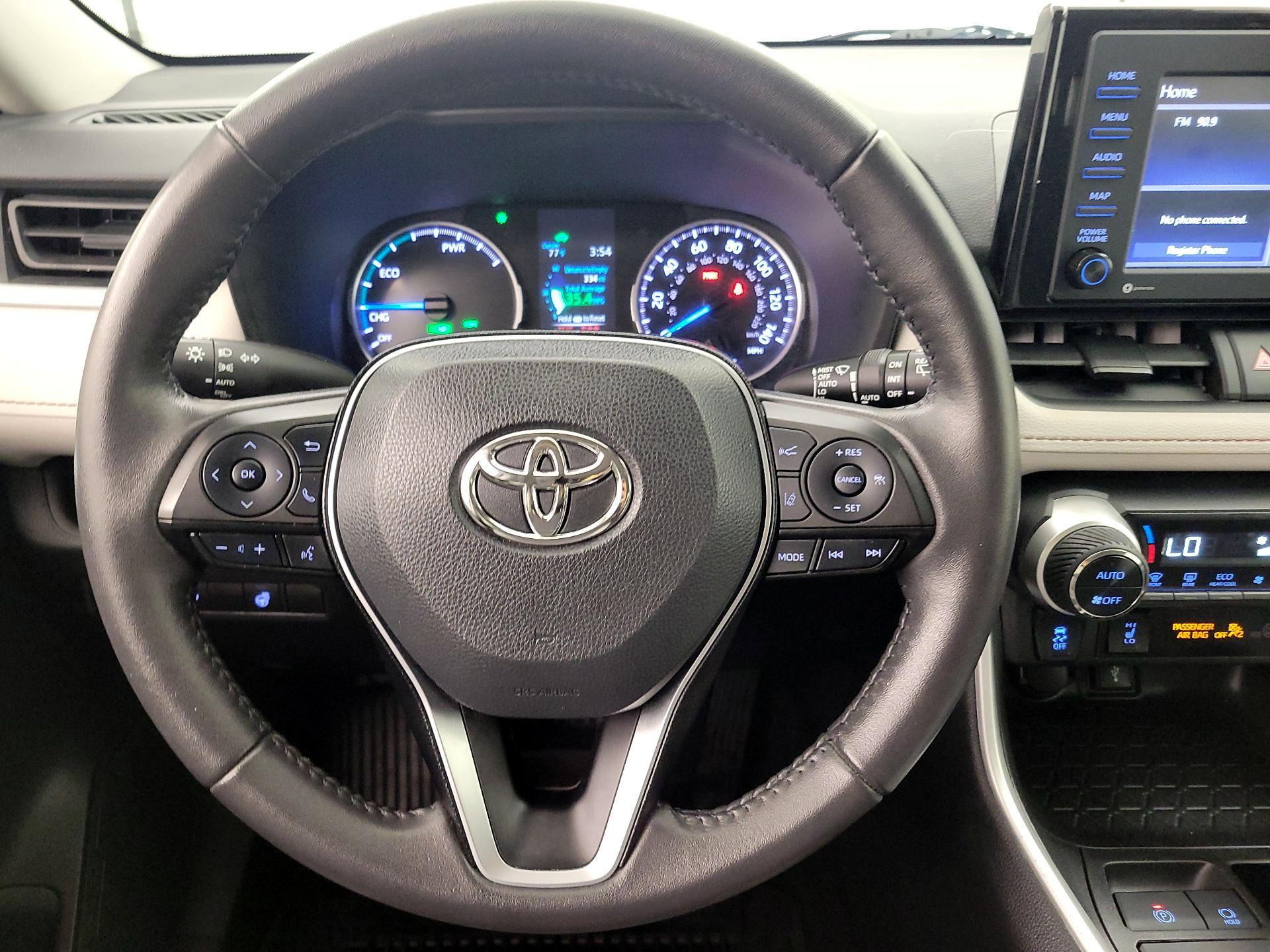 Thumbnail: 2022 Toyota RAV4 - 10