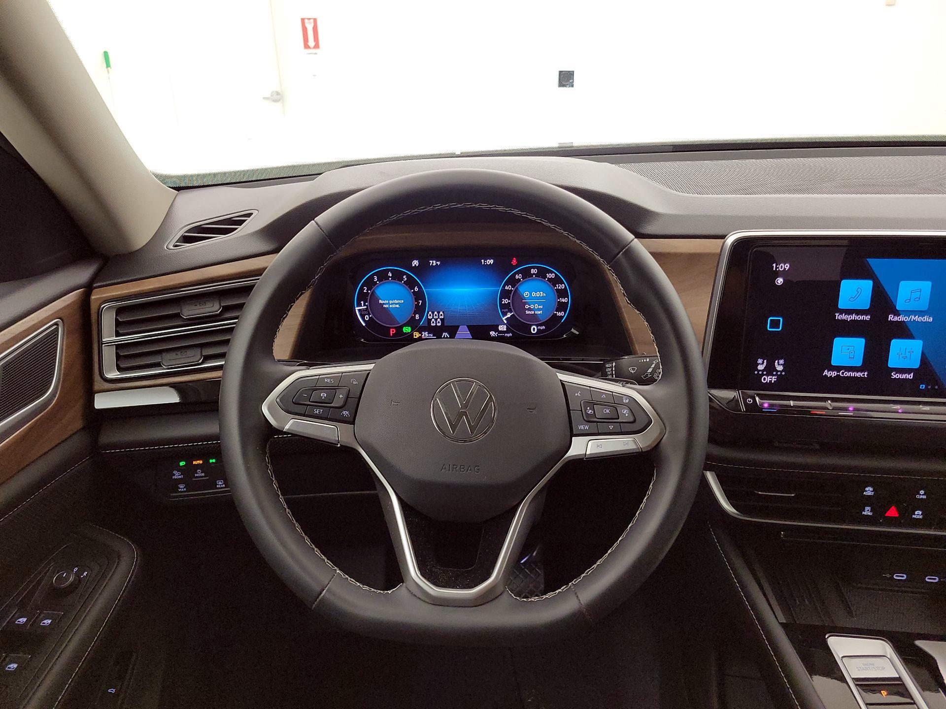 Thumbnail: 2025 Volkswagen Atlas - 10