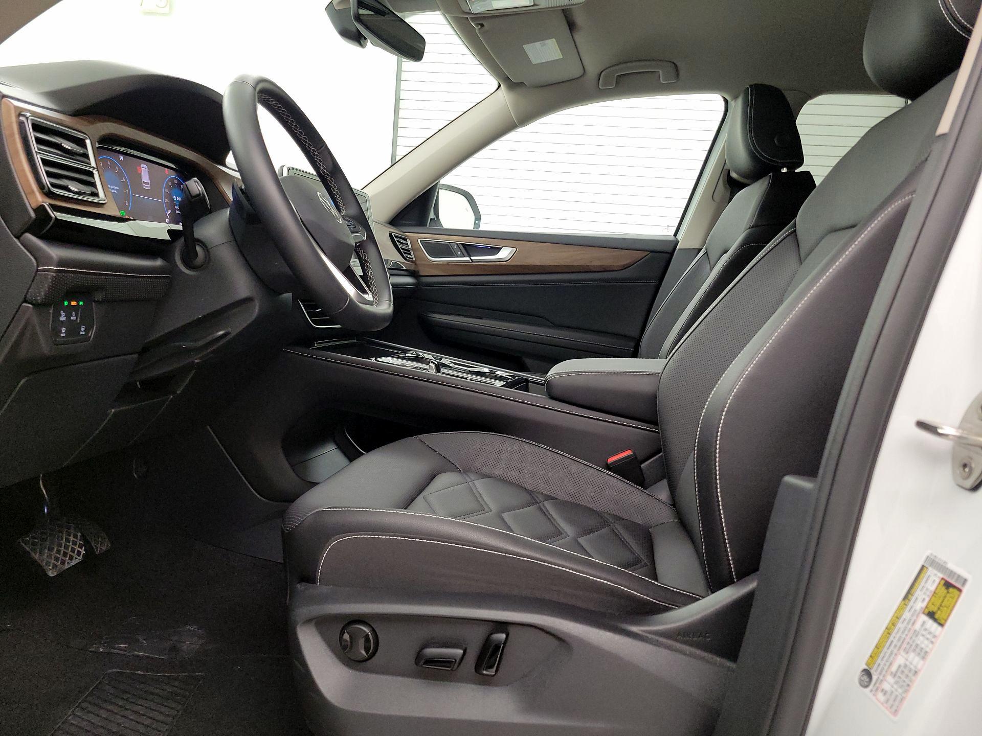 Thumbnail: 2025 Volkswagen Atlas - 11