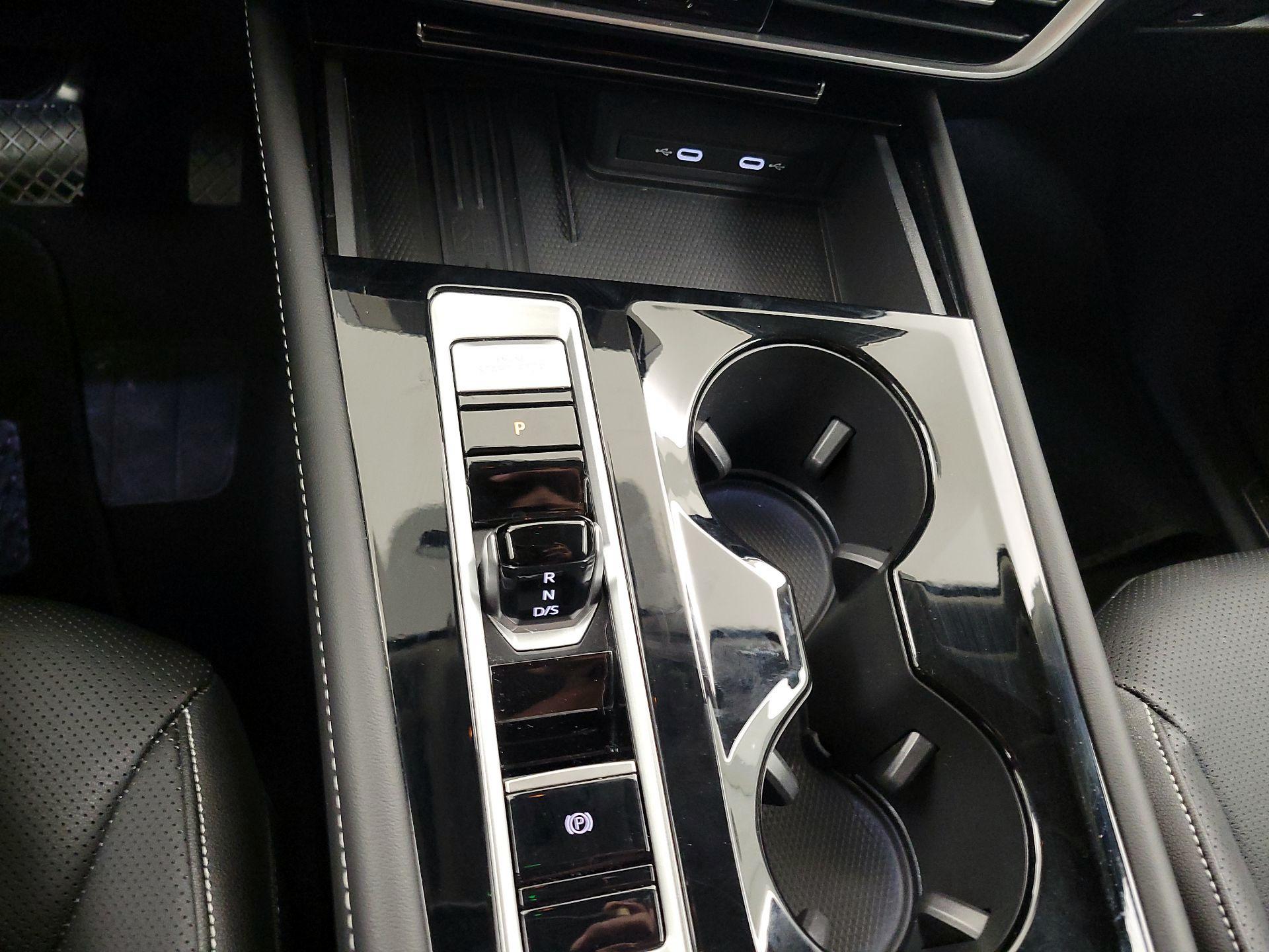 Thumbnail: 2025 Volkswagen Atlas - 17