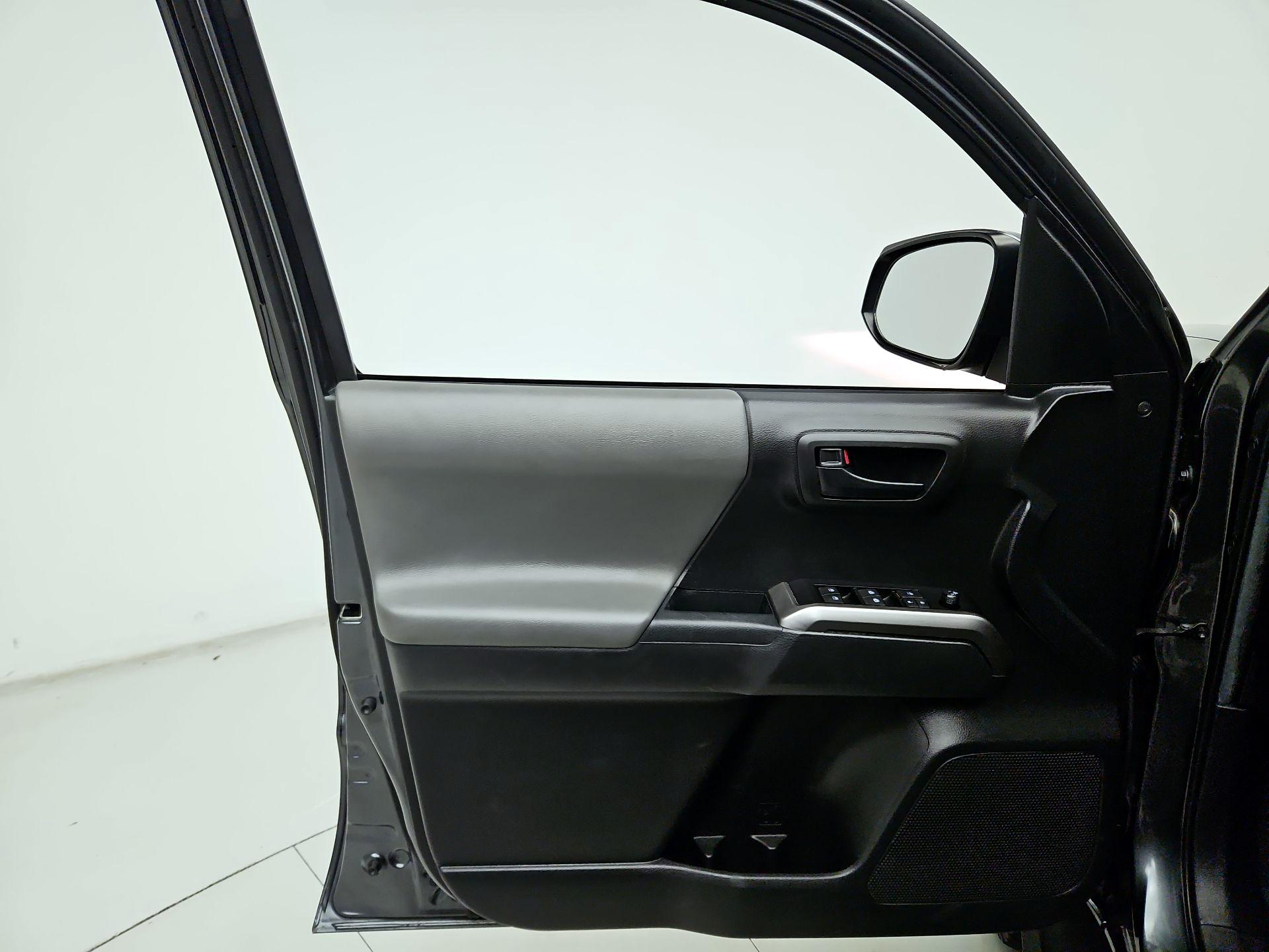 Thumbnail: 2023 Toyota Tacoma - 12