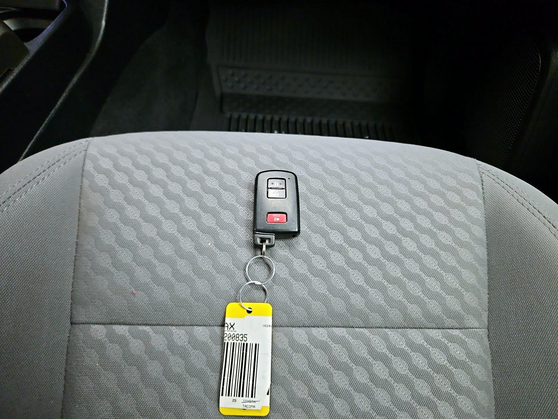 Thumbnail: 2023 Toyota Tacoma - 20