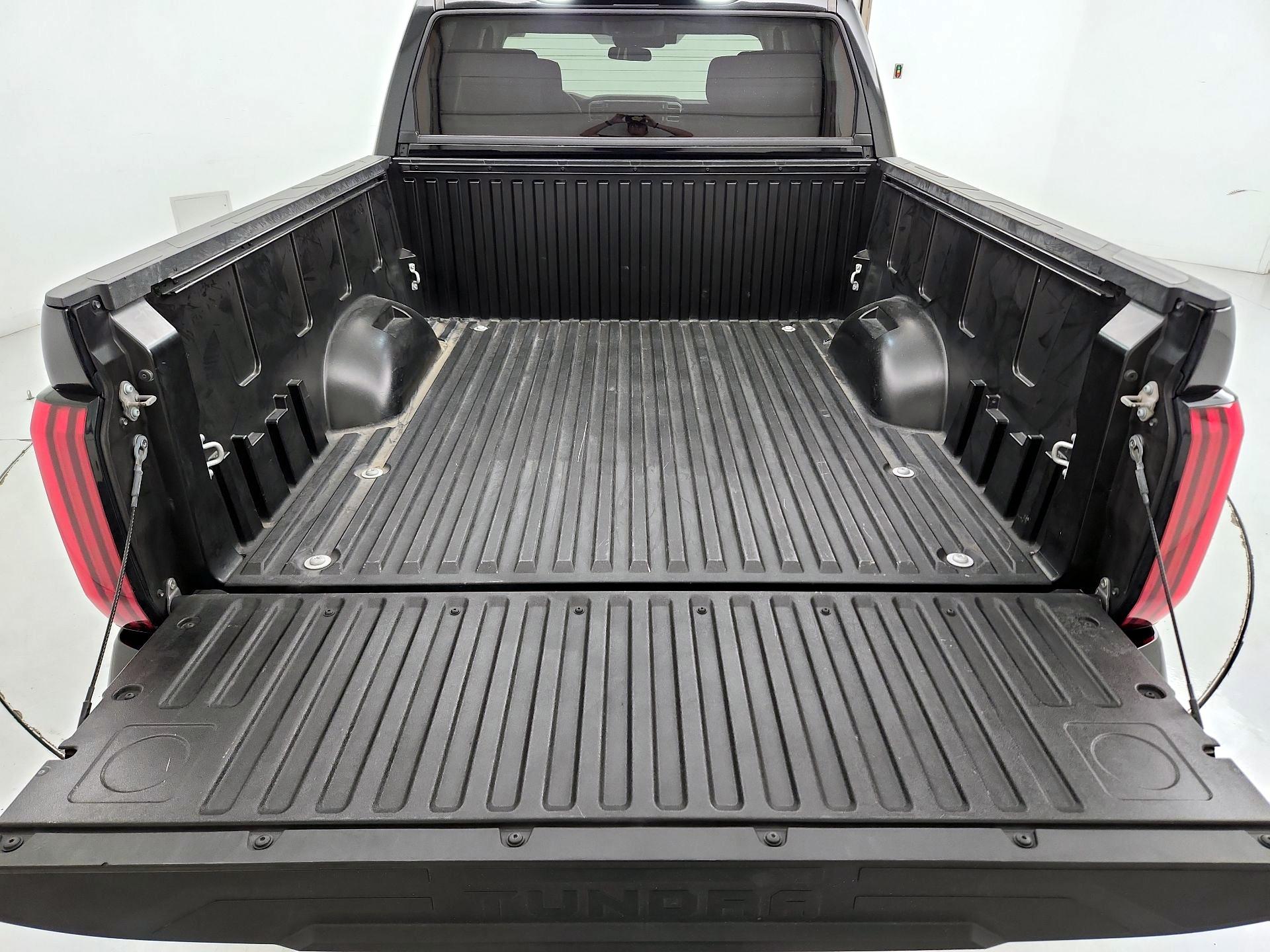 Thumbnail: 2023 Toyota Tundra - 20