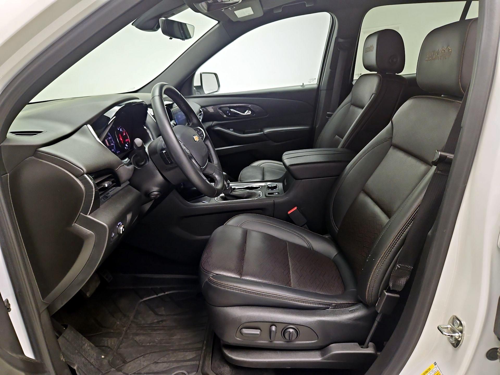 Thumbnail: 2023 Chevrolet Traverse - 11