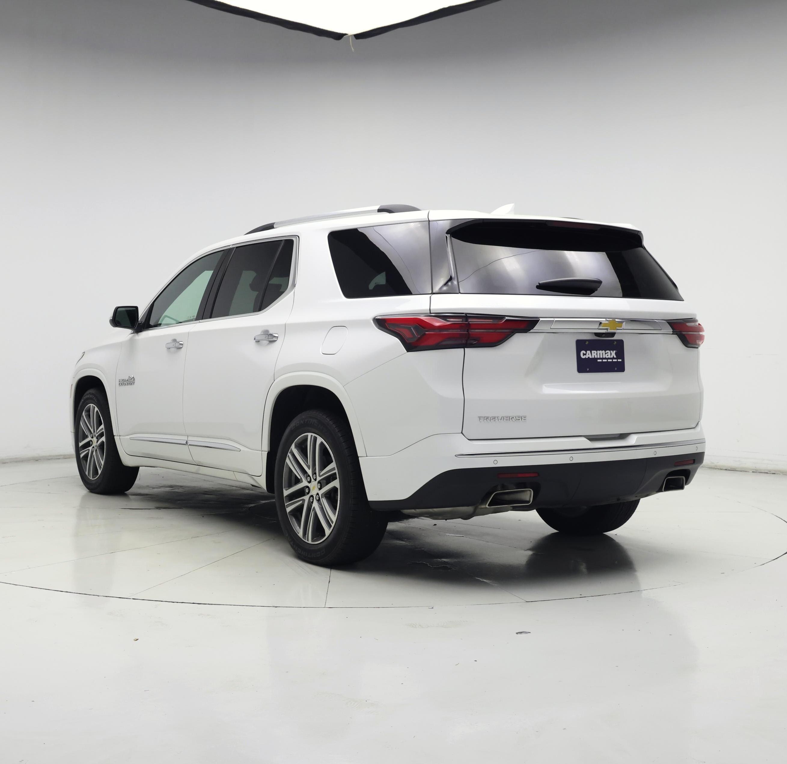 Thumbnail: 2023 Chevrolet Traverse - 2