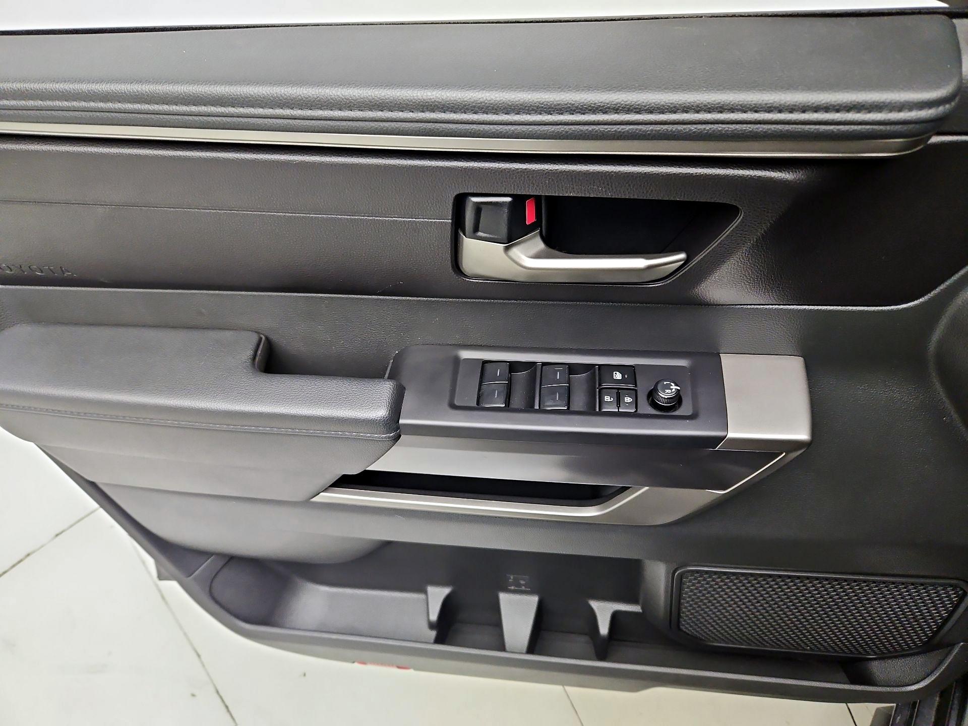 Thumbnail: 2025 Toyota Tundra - 12