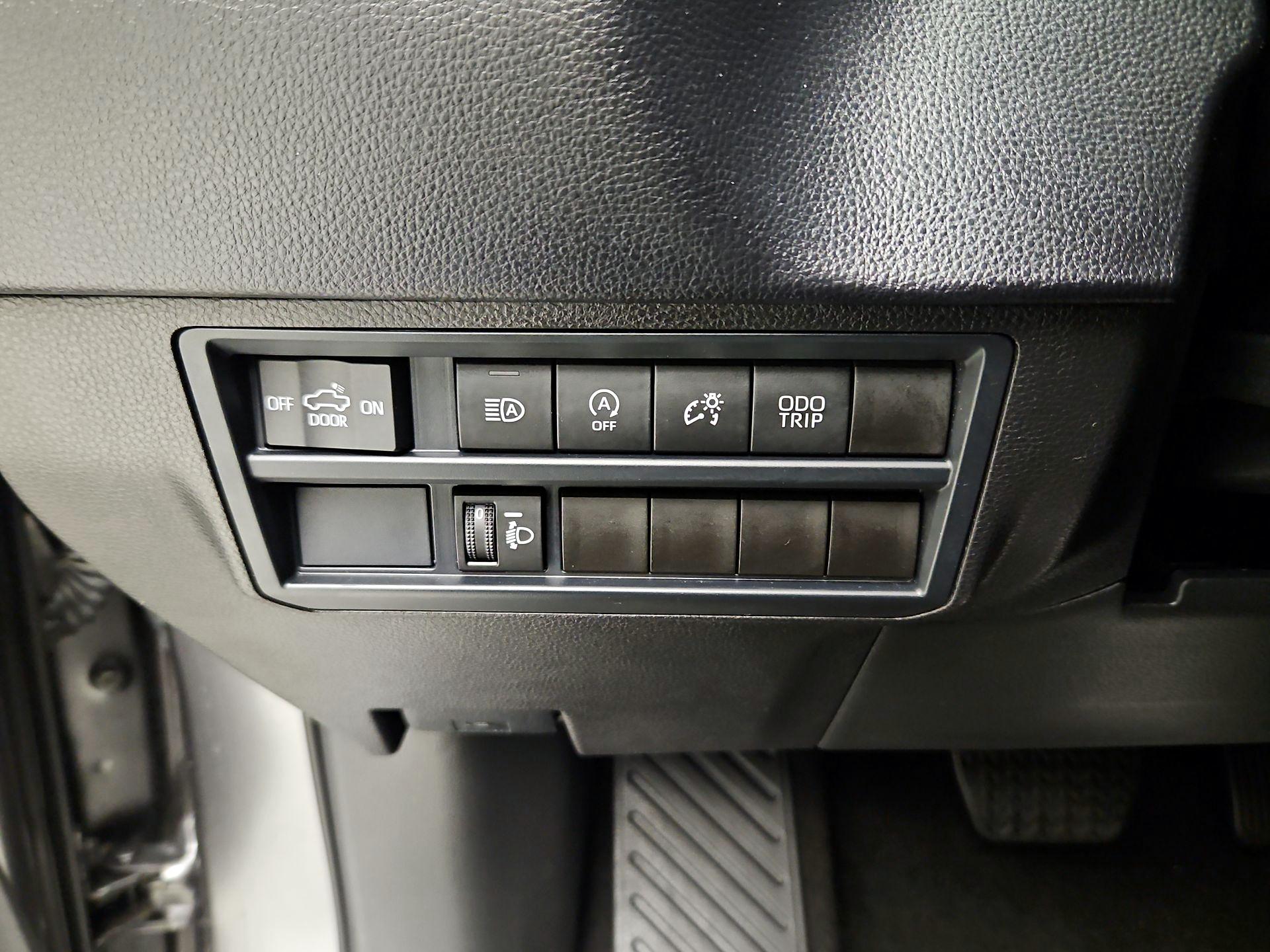 Thumbnail: 2025 Toyota Tundra - 13