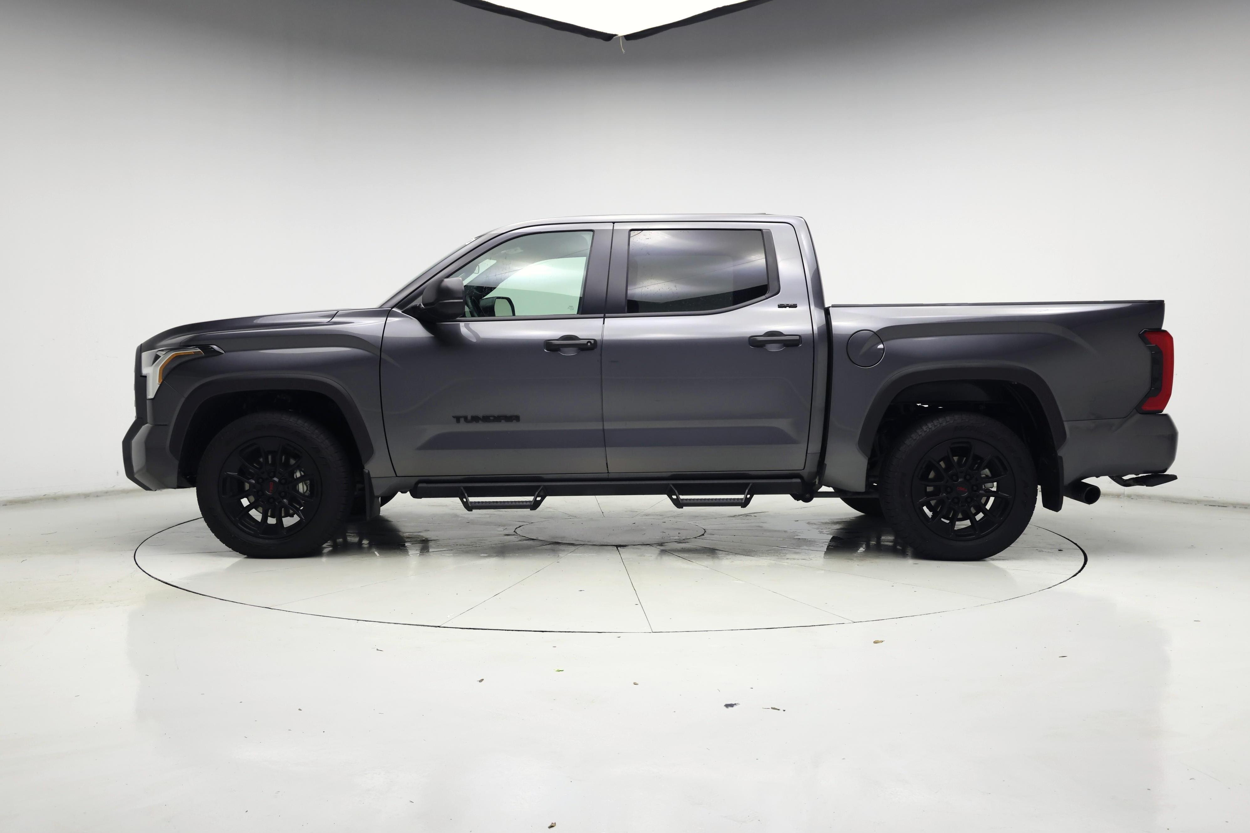 Thumbnail: 2025 Toyota Tundra - 3