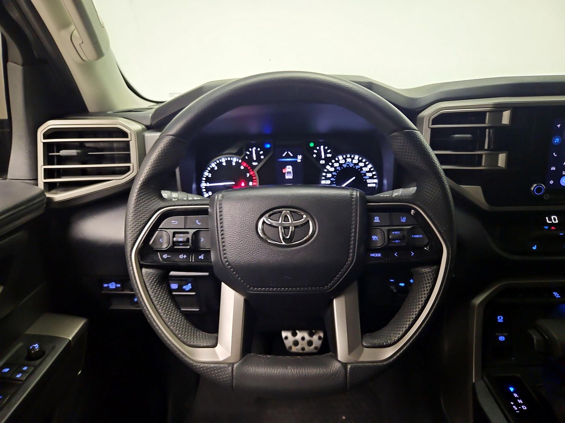 Thumbnail: 2024 Toyota Tundra - 10