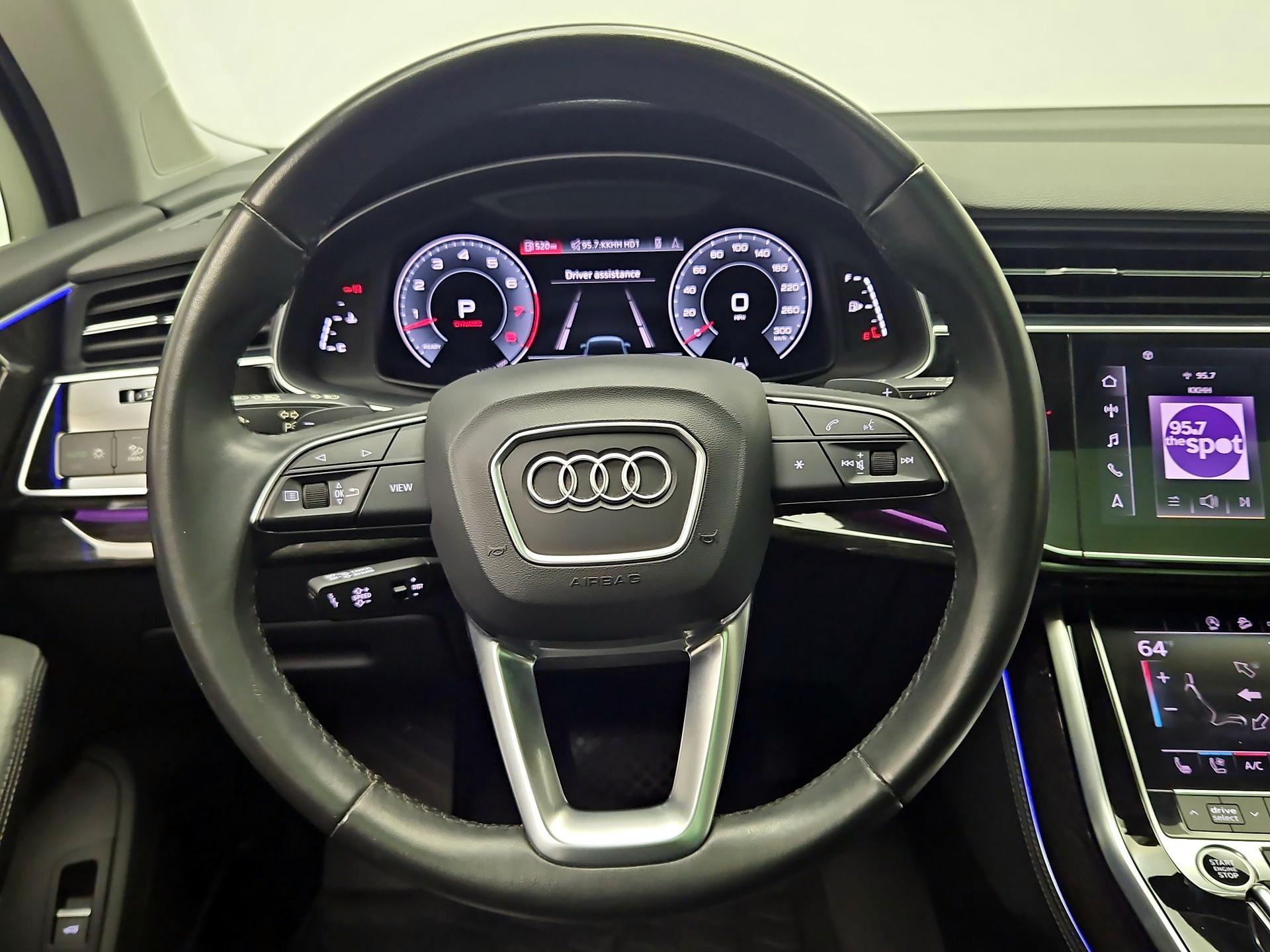 Thumbnail: 2022 Audi Q7 - 10