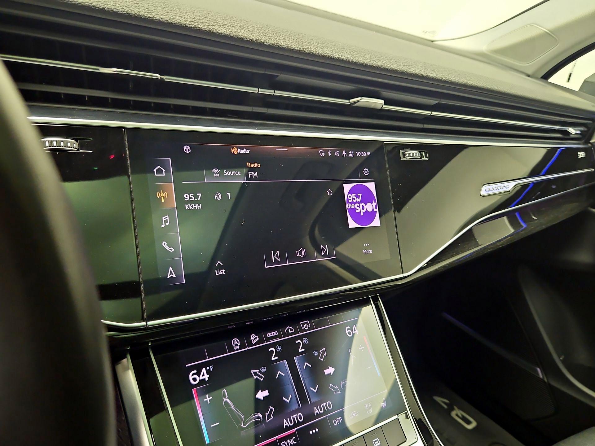 Thumbnail: 2022 Audi Q7 - 16