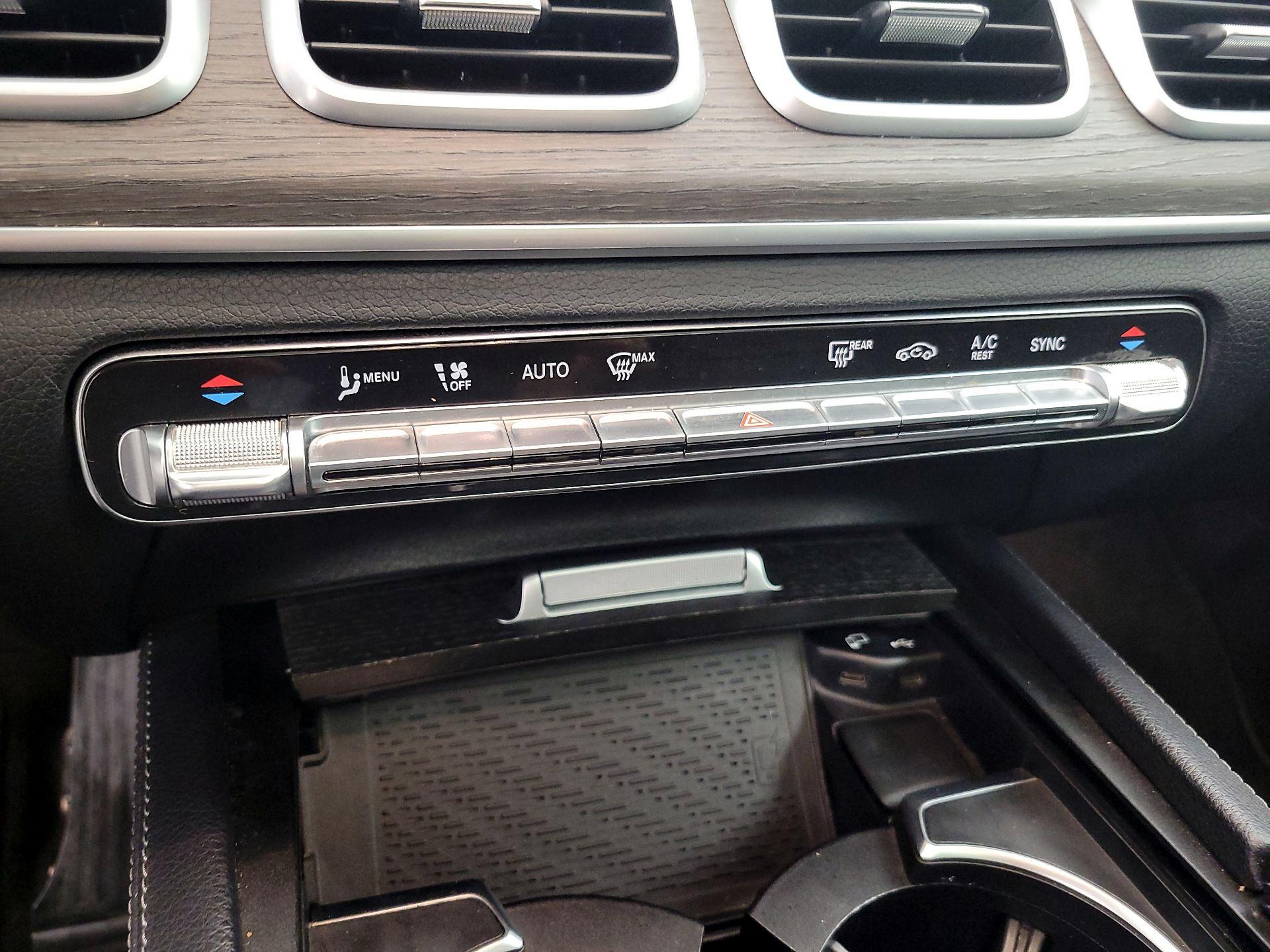 Thumbnail: 2021 Mercedes-Benz GLE - 17