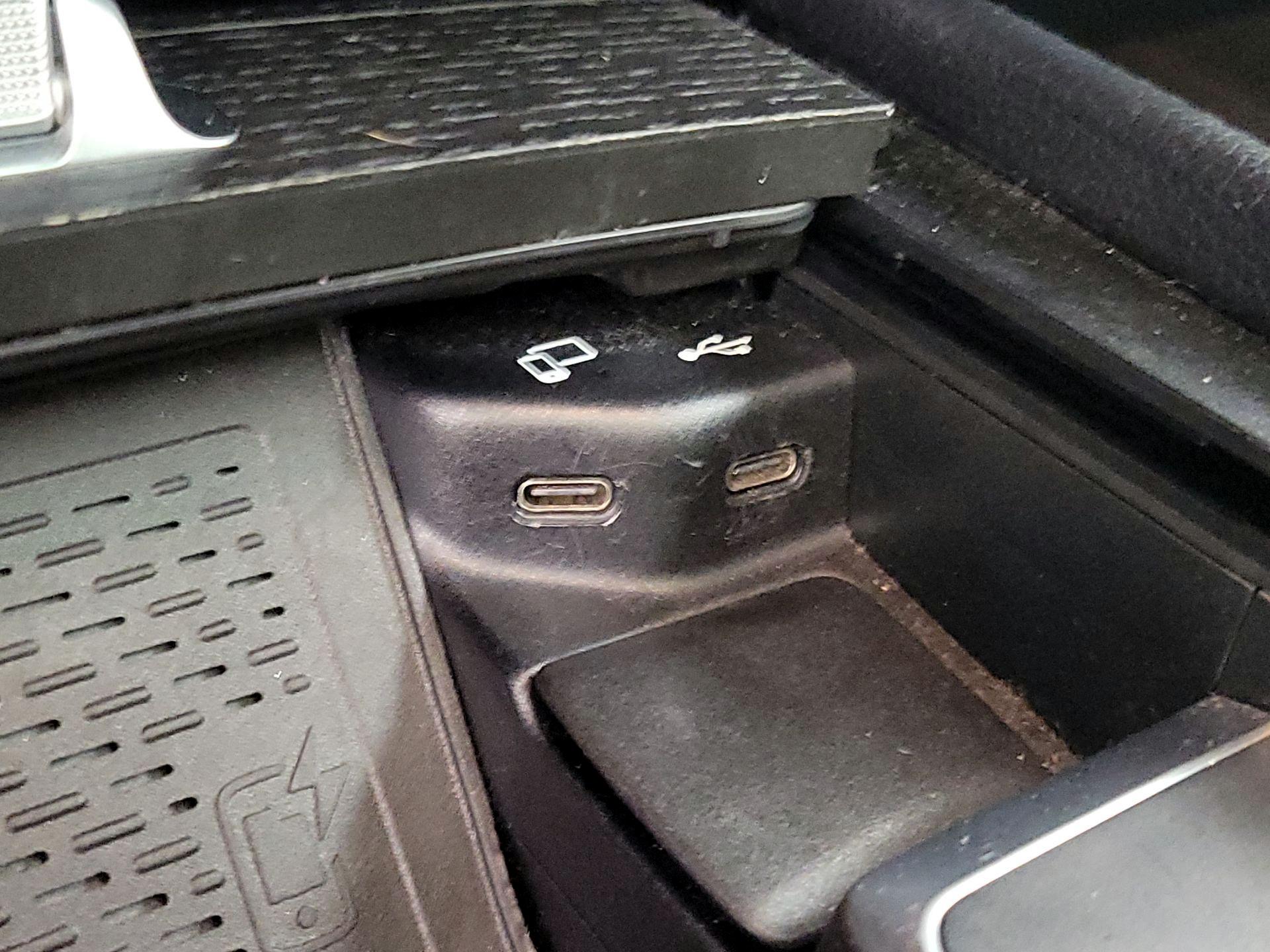 Thumbnail: 2021 Mercedes-Benz GLE - 19