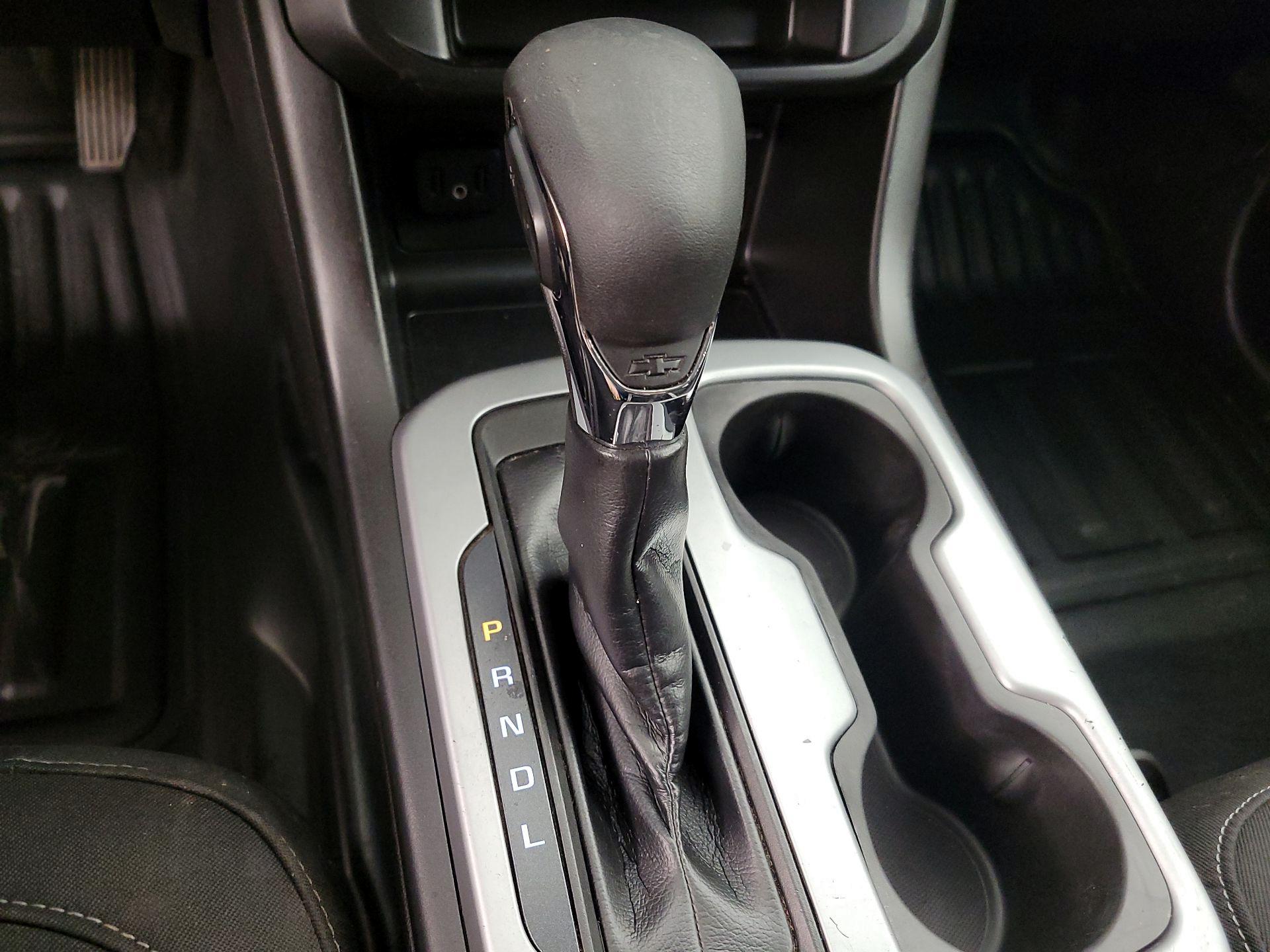 Thumbnail: 2022 Chevrolet Colorado - 17