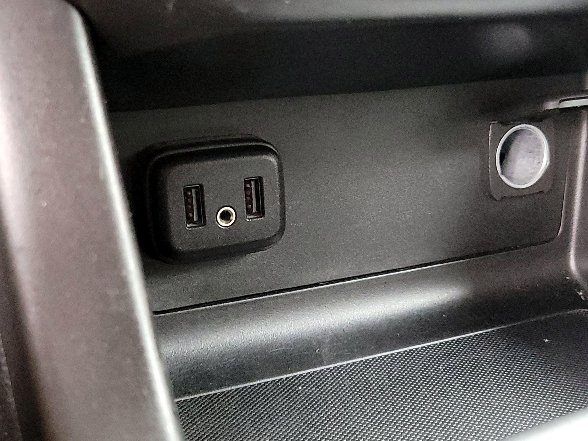 Thumbnail: 2022 Chevrolet Colorado - 18