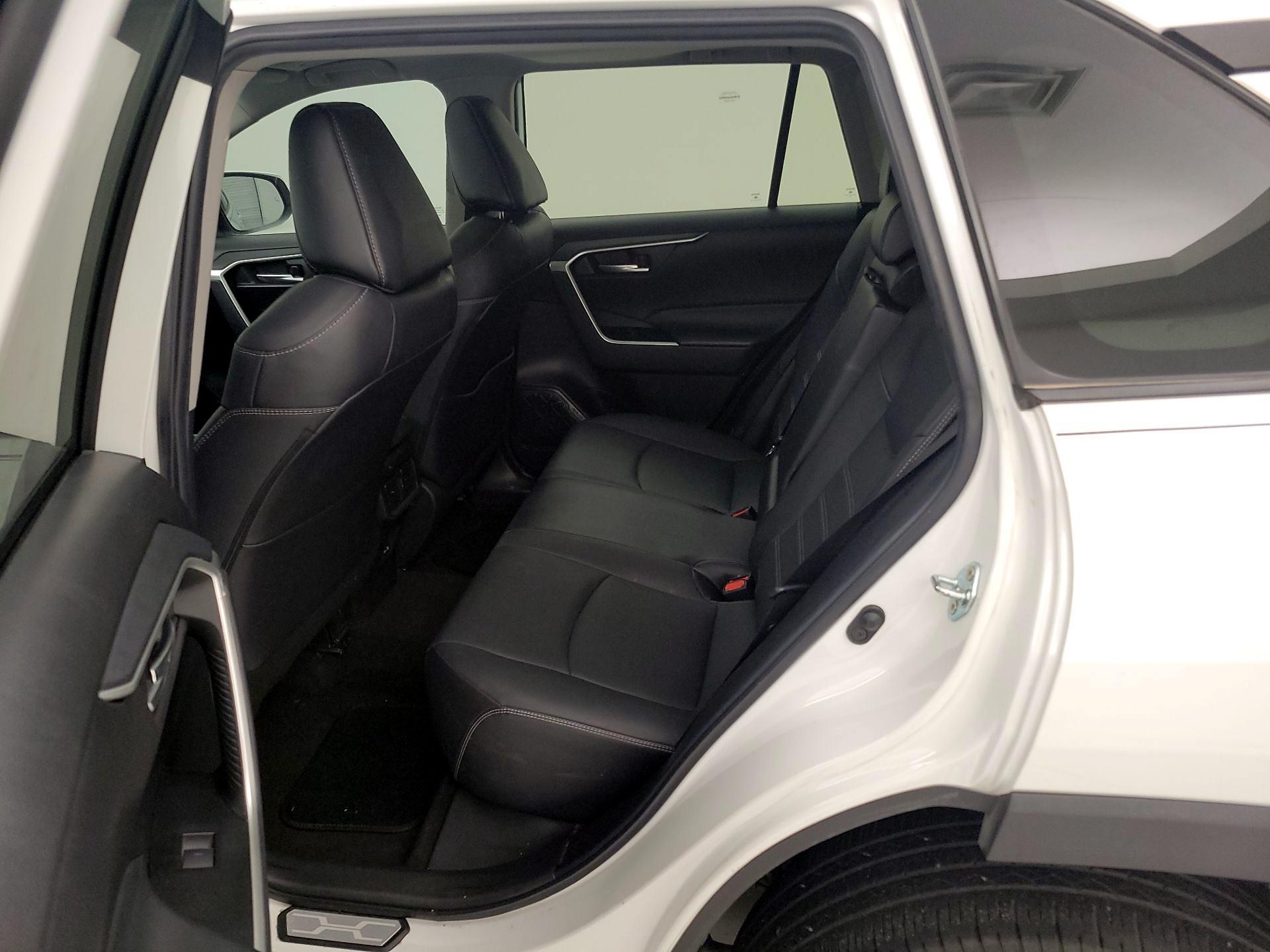 Thumbnail: 2023 Toyota RAV4 - 20