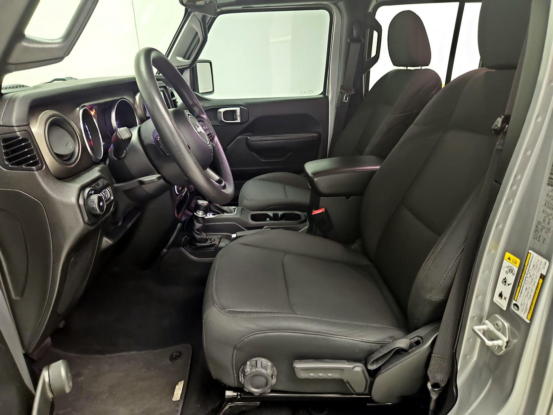 Thumbnail: 2020 Jeep Wrangler - 11