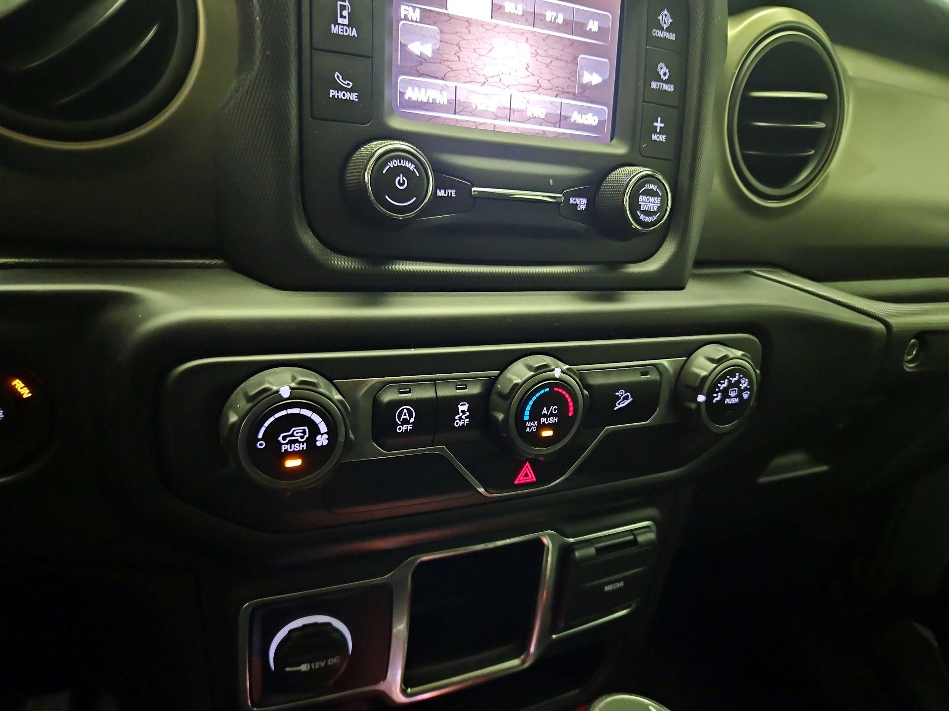 Thumbnail: 2020 Jeep Wrangler - 15