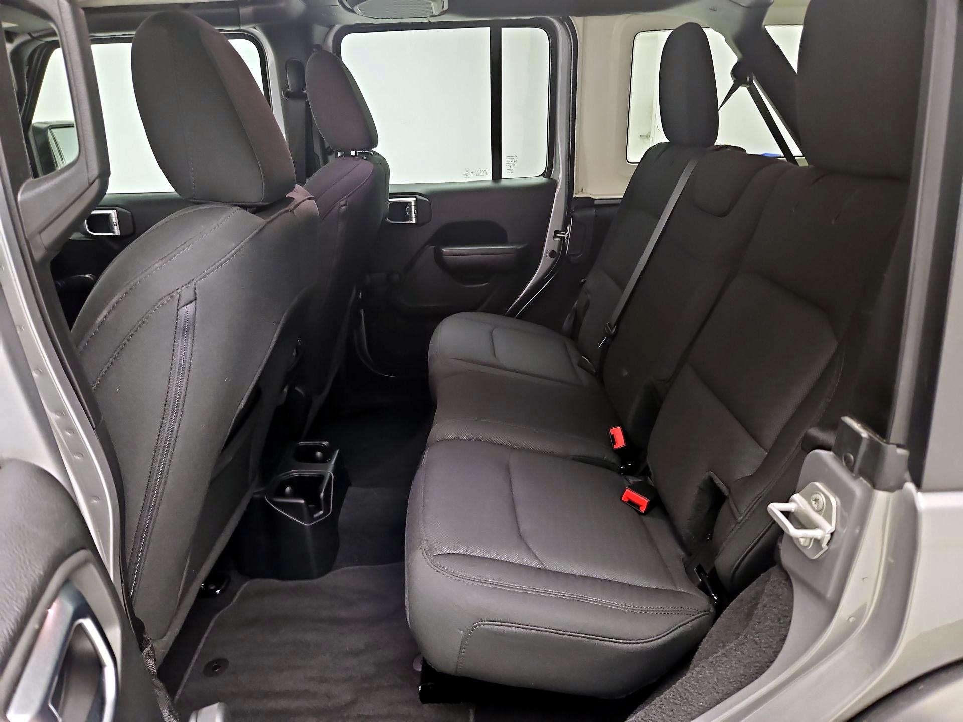 Thumbnail: 2020 Jeep Wrangler - 17