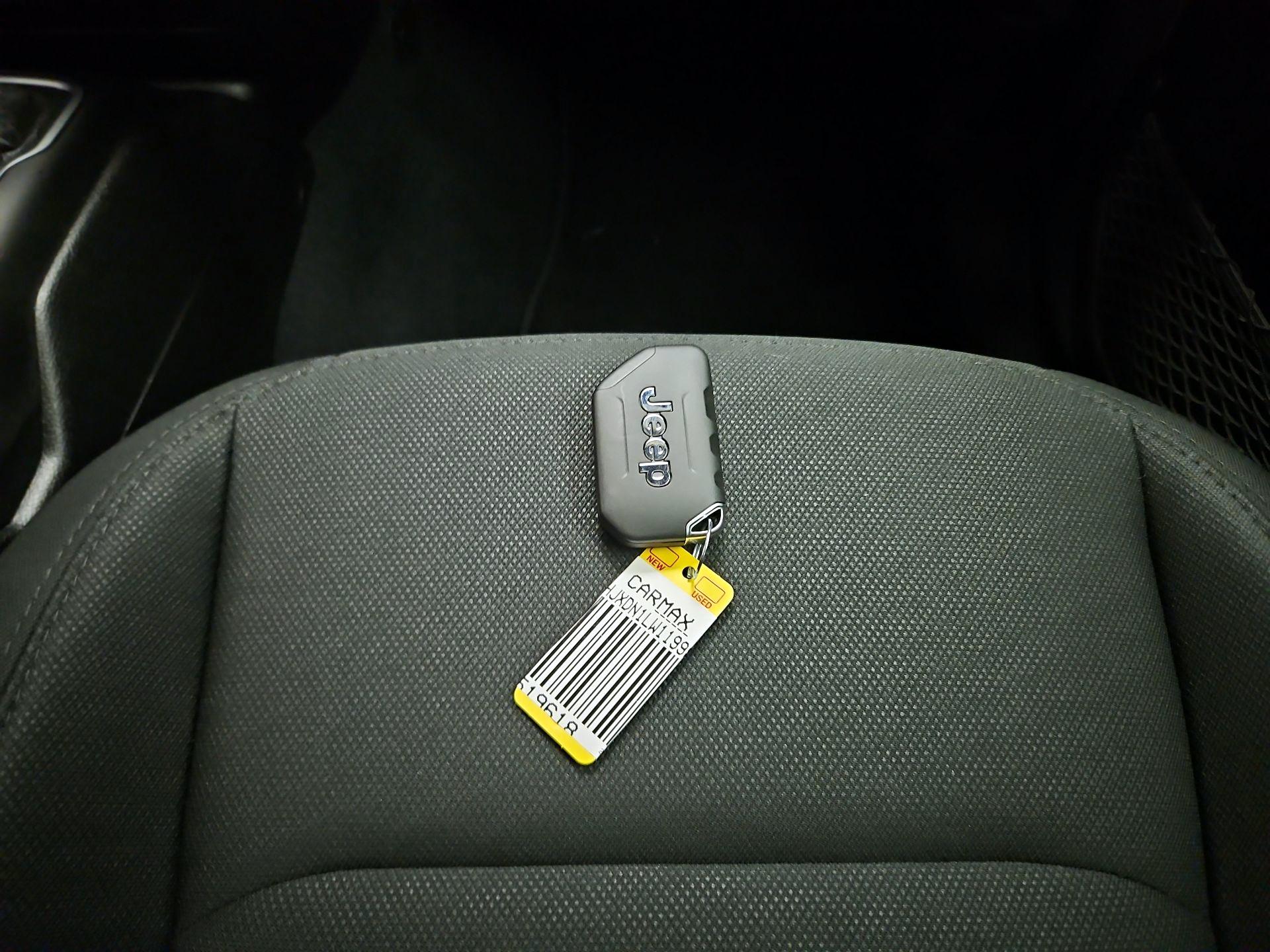 Thumbnail: 2020 Jeep Wrangler - 20