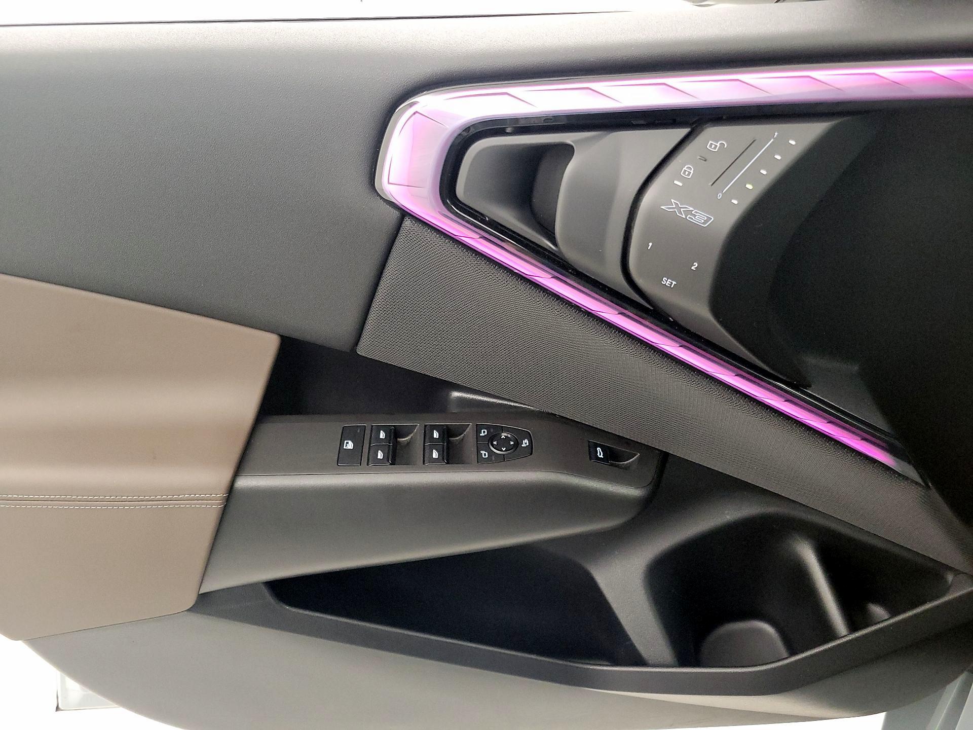 Thumbnail: 2025 BMW X3 - 12