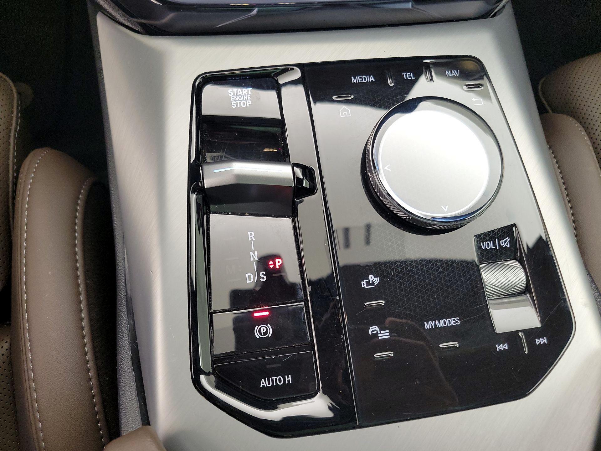 Thumbnail: 2025 BMW X3 - 17