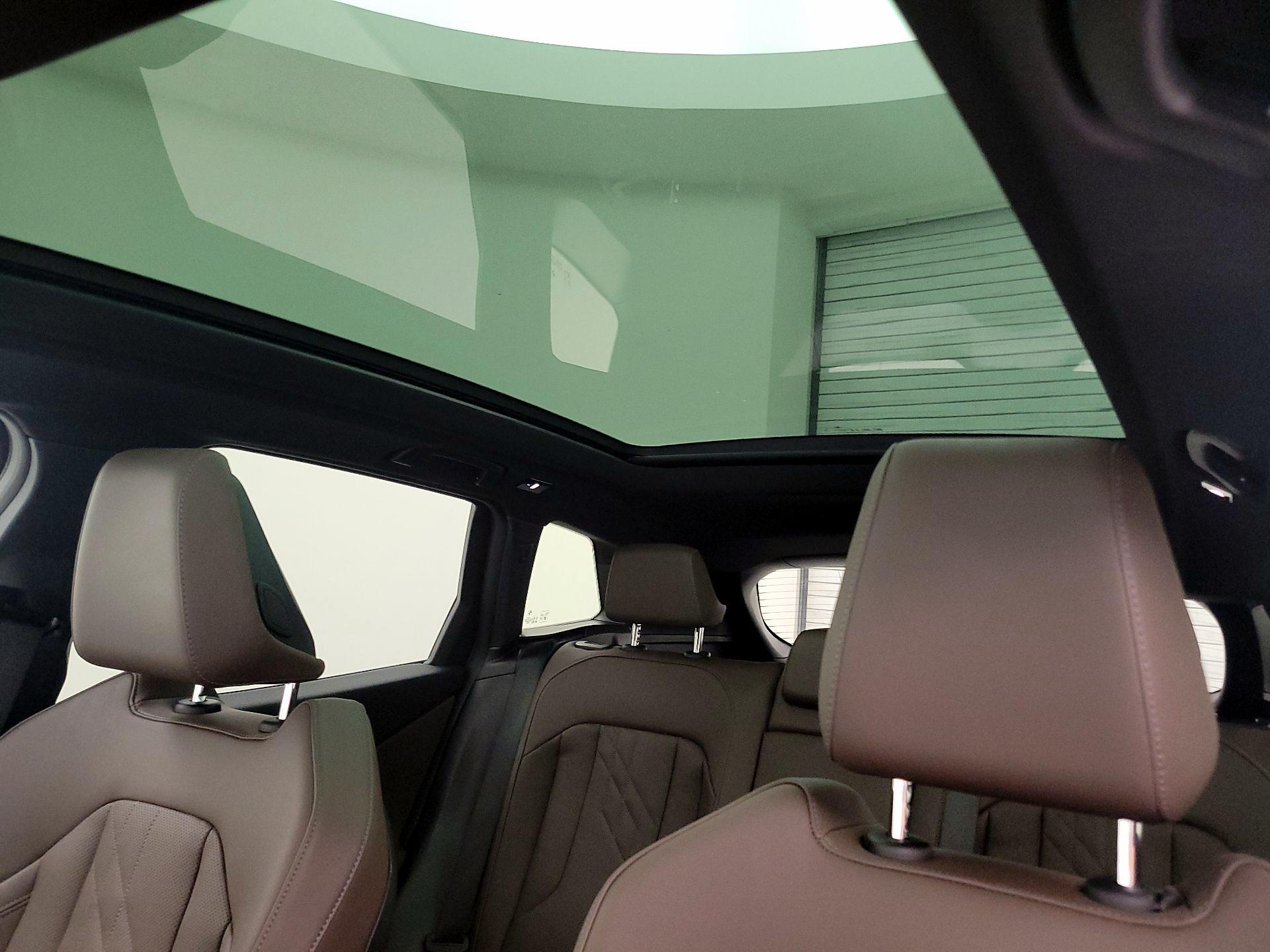 Thumbnail: 2025 BMW X3 - 19