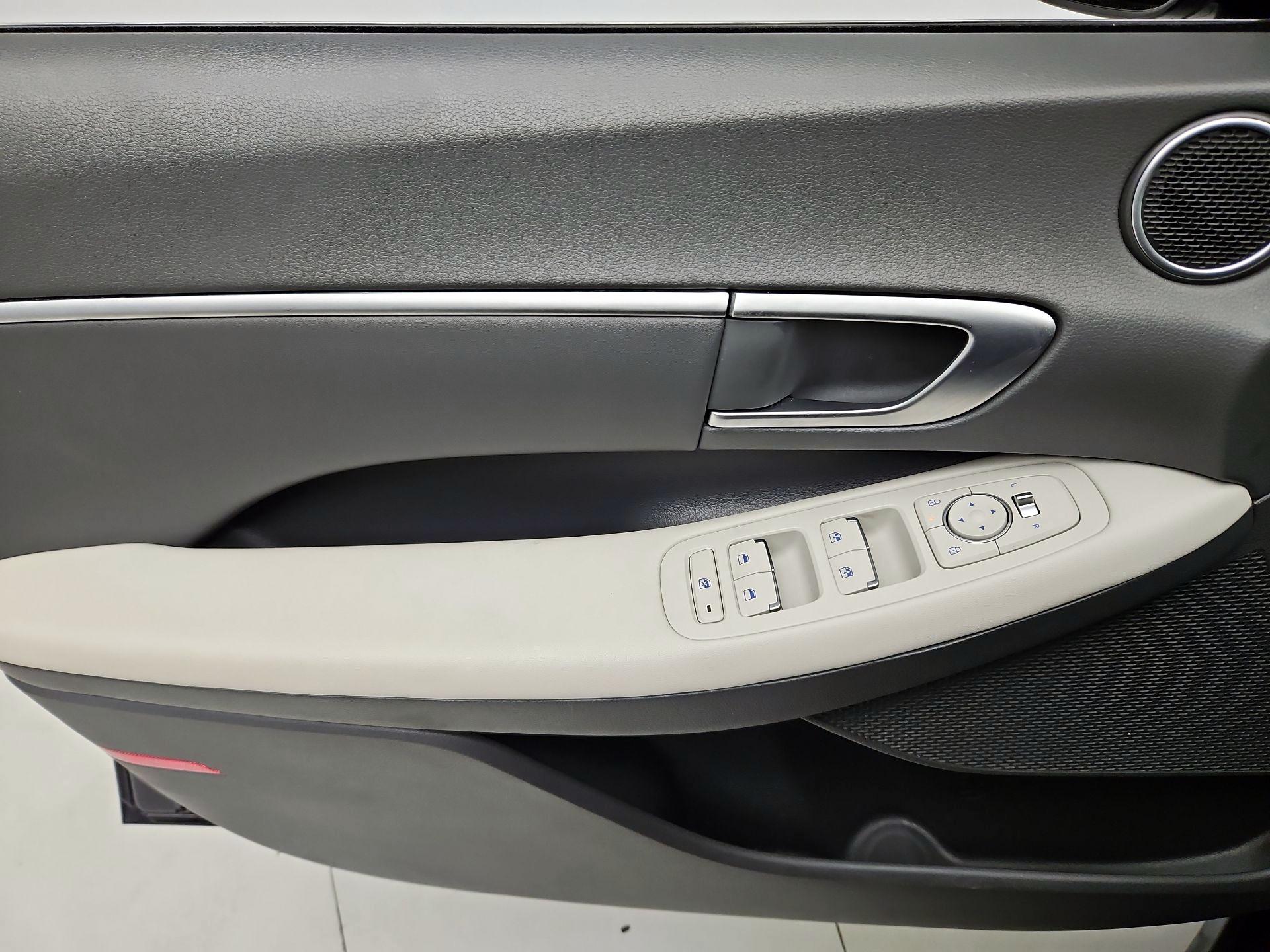 Thumbnail: 2025 Hyundai Sonata - 12