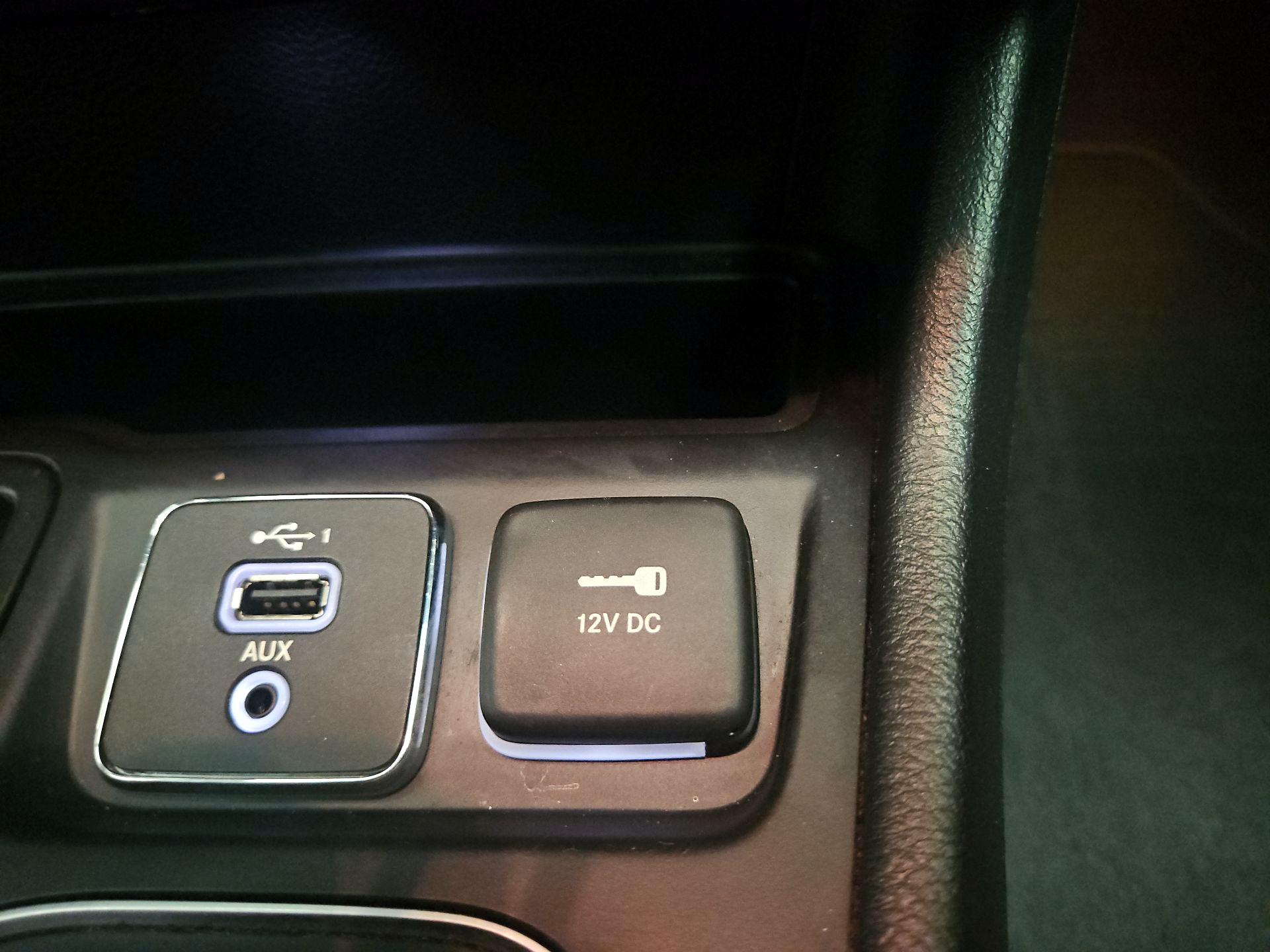 Thumbnail: 2020 Jeep Cherokee - 18