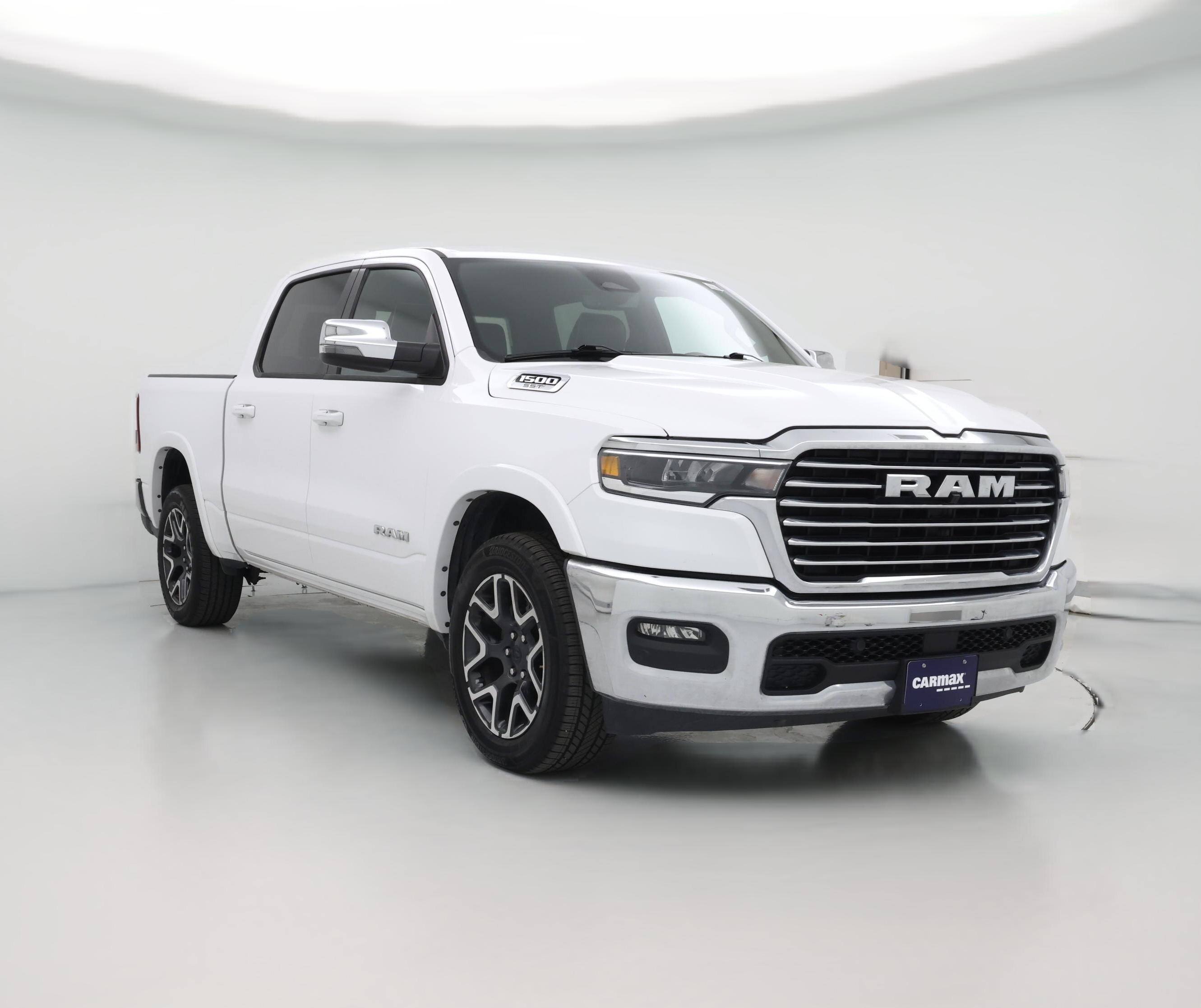 Thumbnail: 2025 RAM 1500 - 1