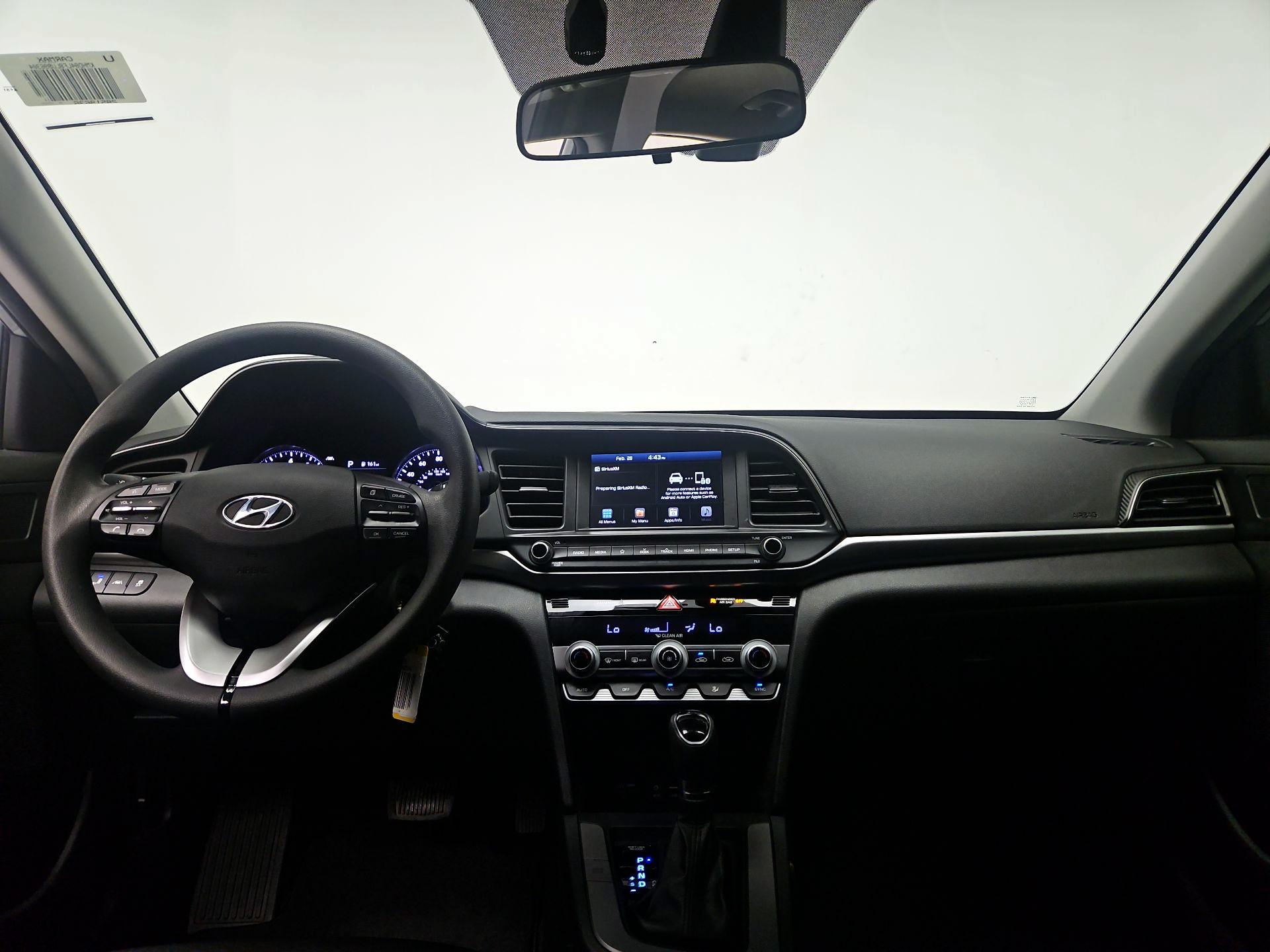 Thumbnail: 2020 Hyundai Elantra - 9