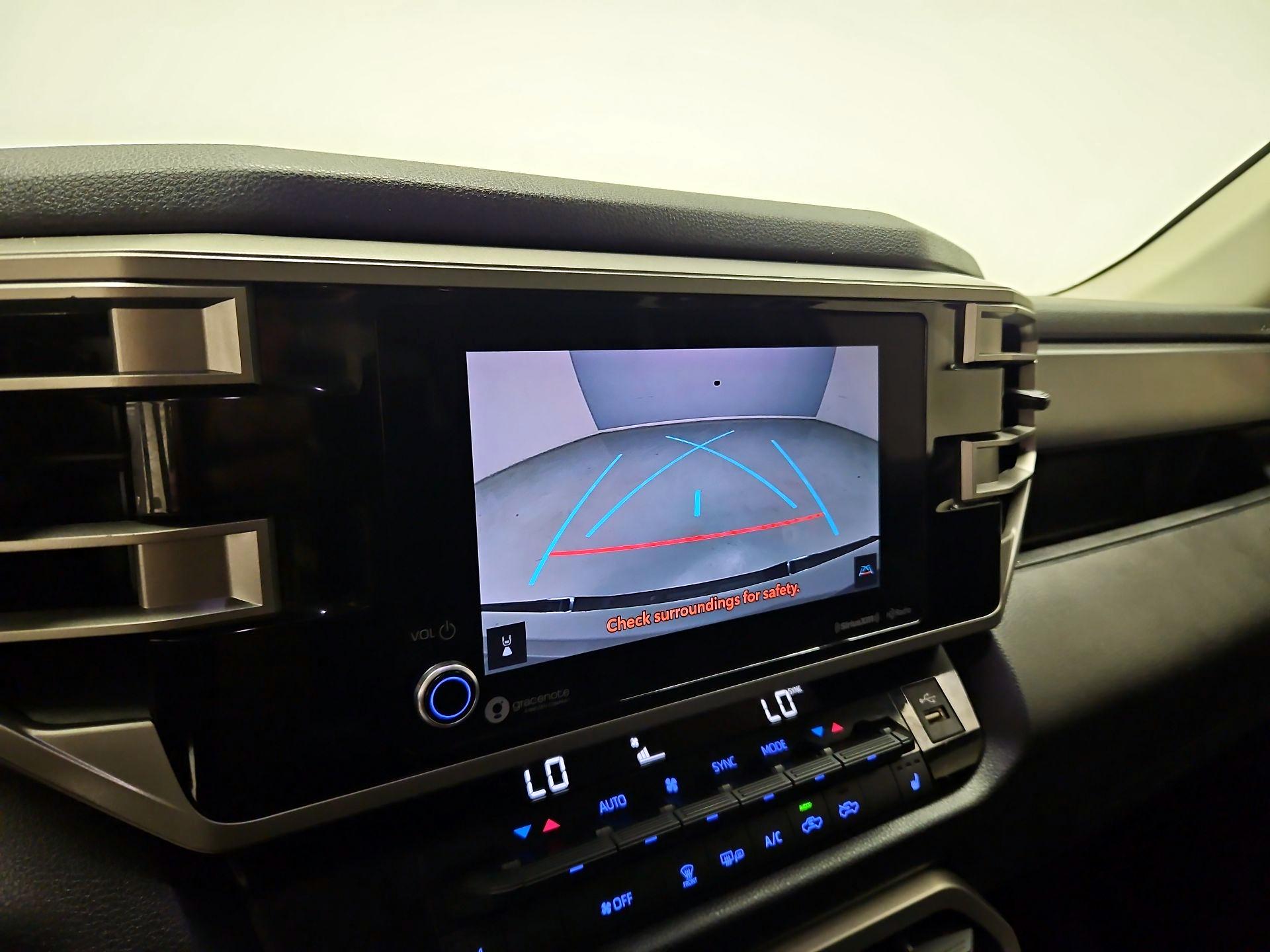 Thumbnail: 2024 Toyota Tundra - 14