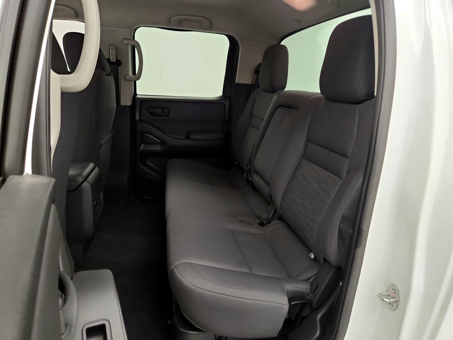 Thumbnail: 2022 Nissan Frontier - 19