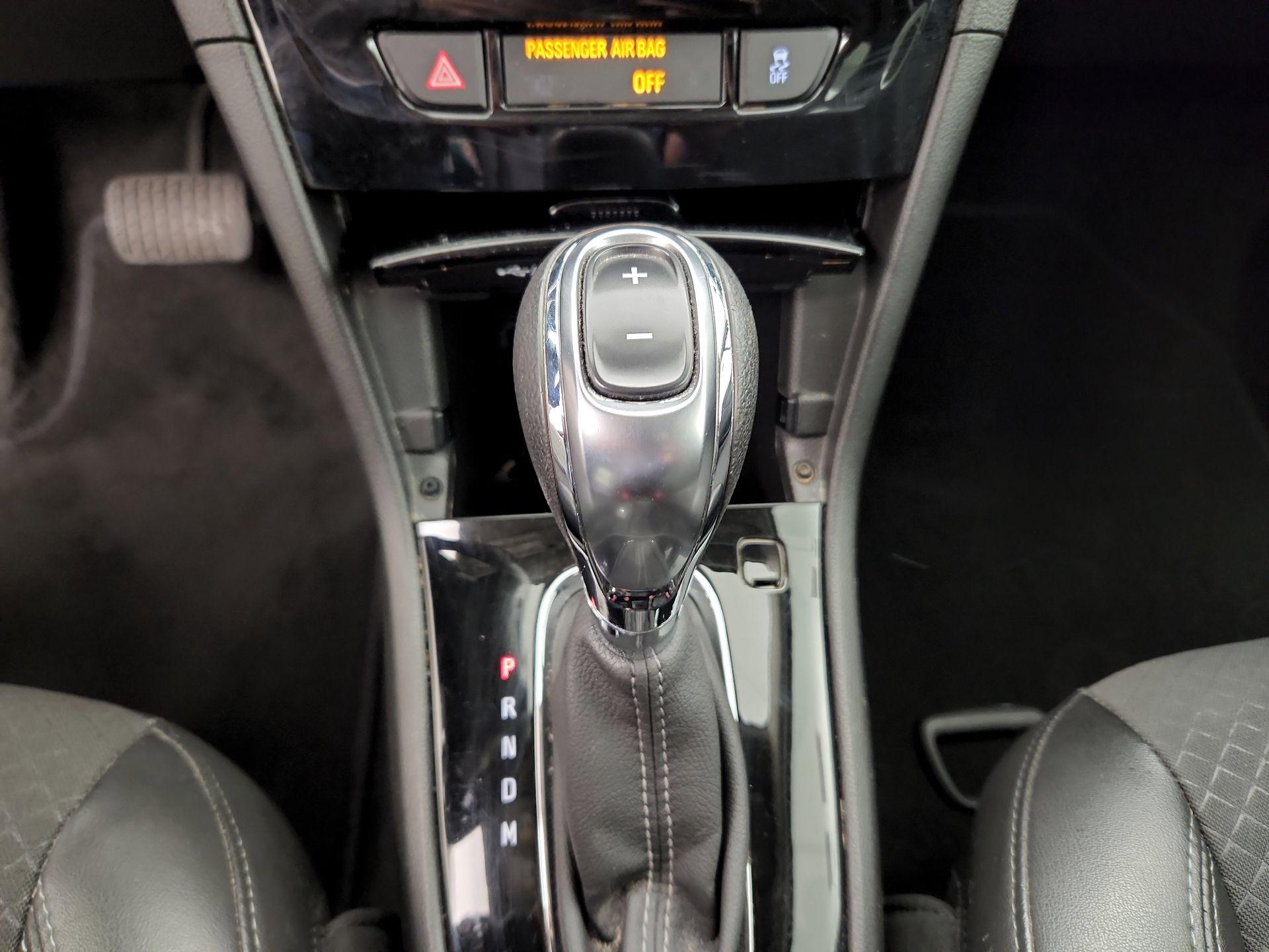 Thumbnail: 2020 Buick Encore - 17