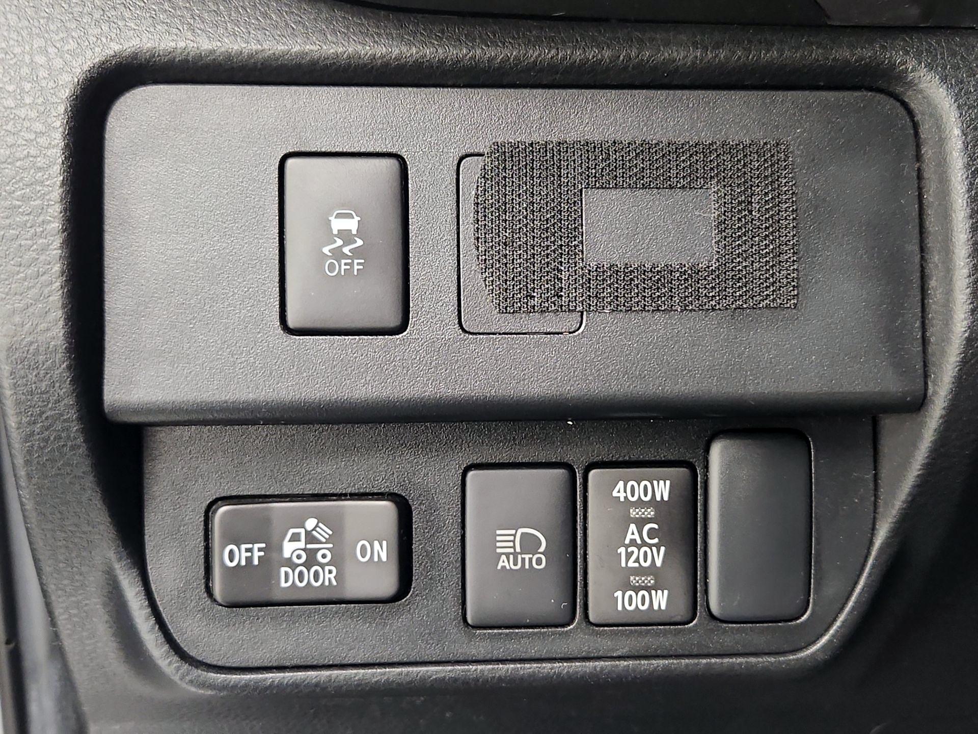 Thumbnail: 2023 Toyota Tacoma - 13