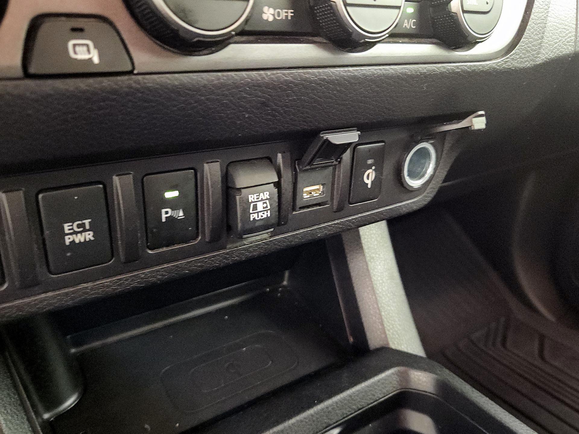 Thumbnail: 2023 Toyota Tacoma - 18