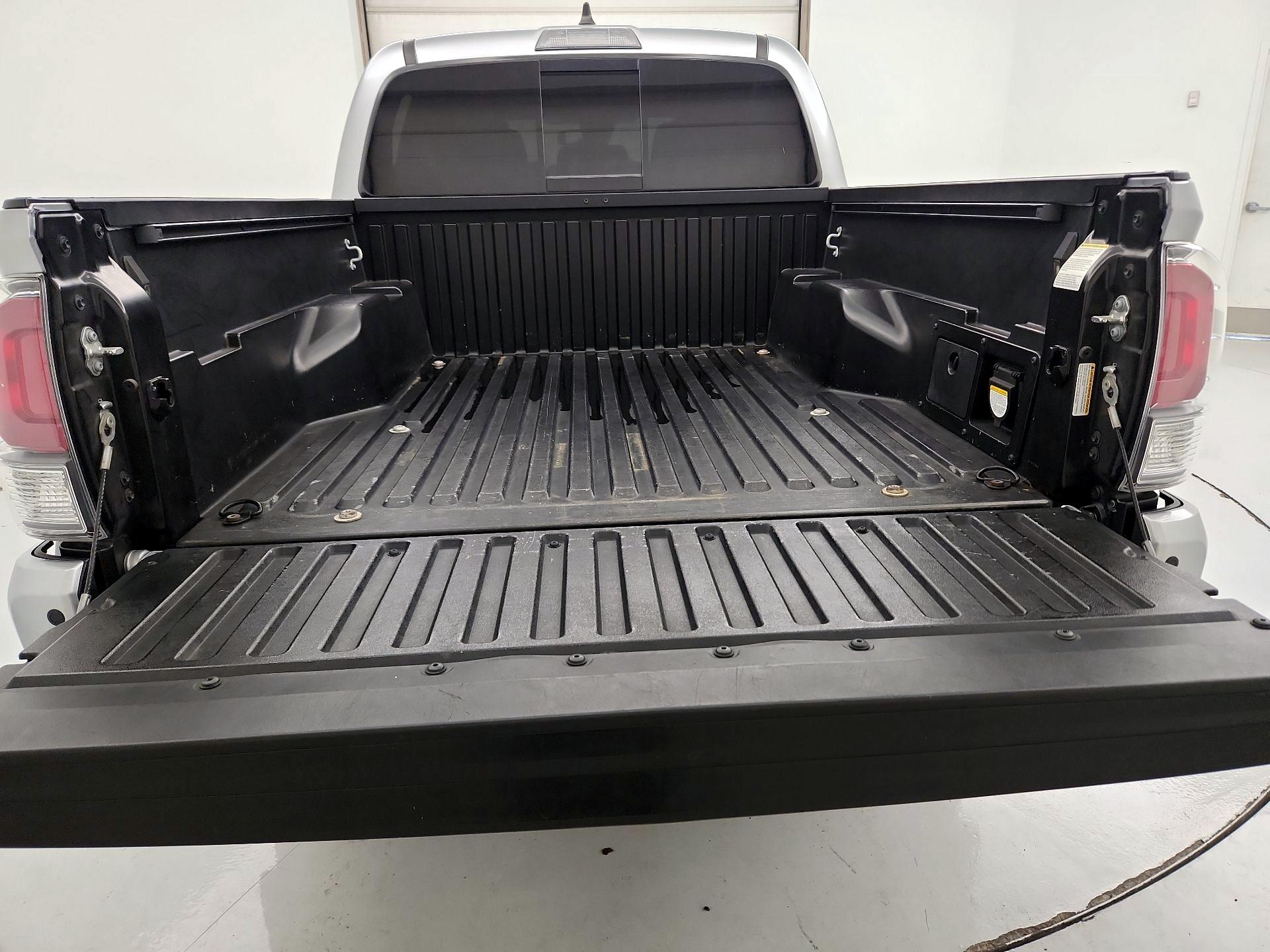 Thumbnail: 2023 Toyota Tacoma - 20