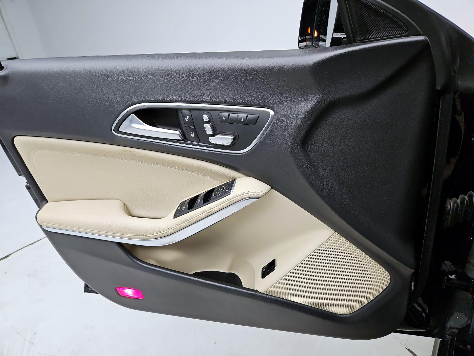 Thumbnail: 2018 Mercedes-Benz CLA - 12