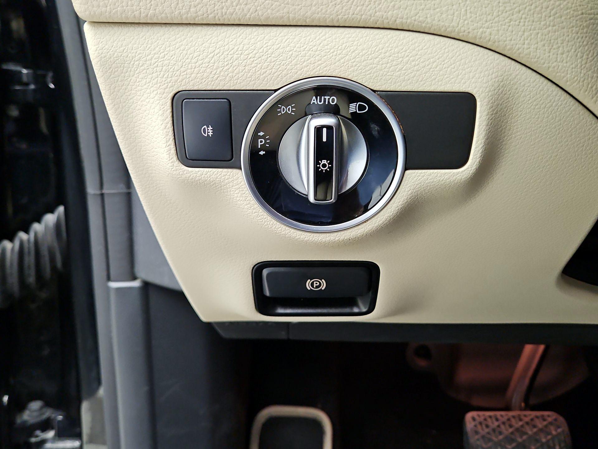 Thumbnail: 2018 Mercedes-Benz CLA - 13