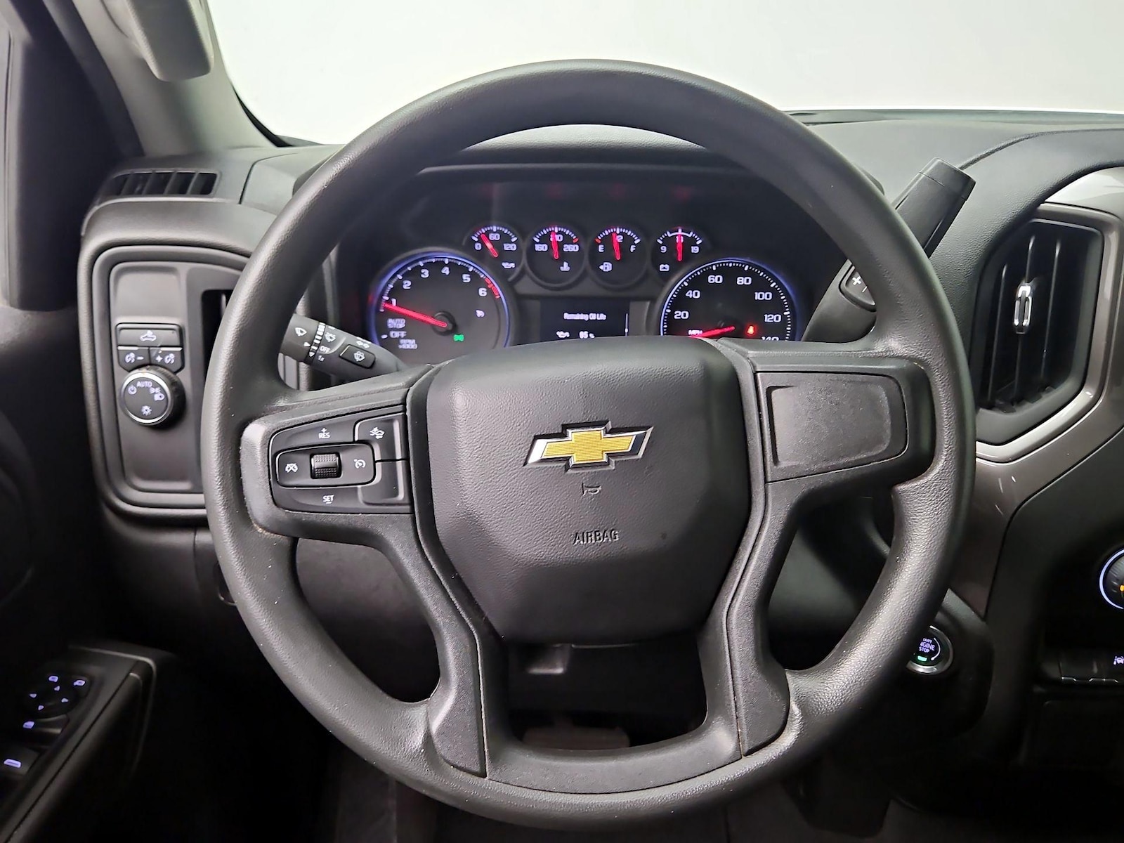 2024 Chevrolet Silverado 1500 Custom - Photo 11