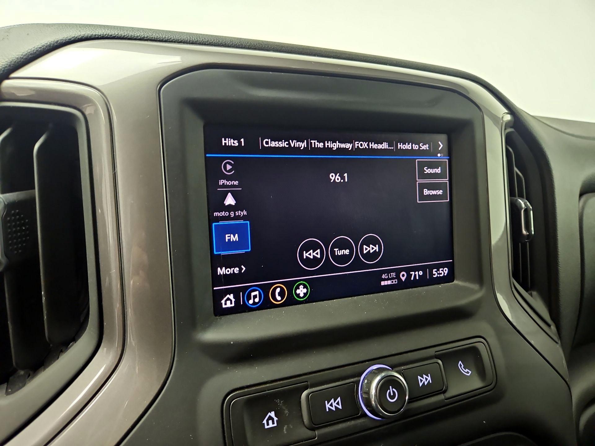 Thumbnail: 2024 Chevrolet Silverado 1500 - 16