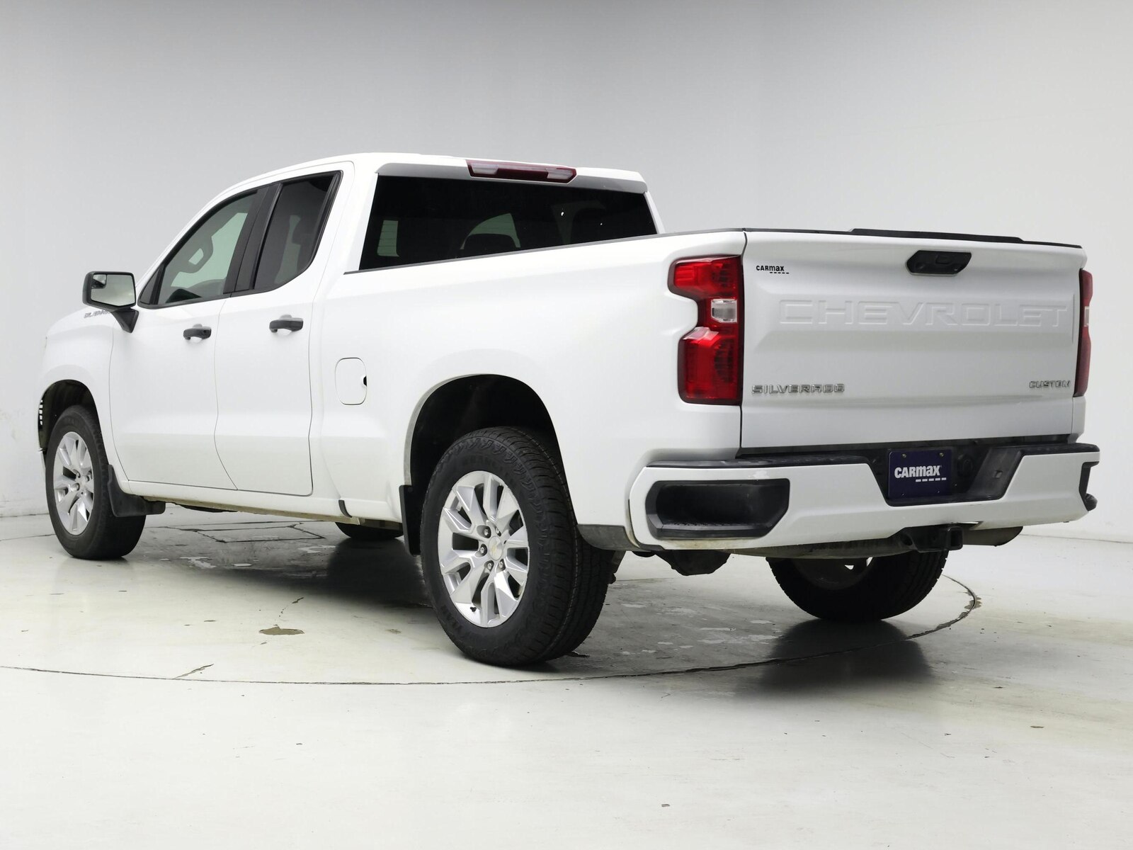 2024 Chevrolet Silverado 1500 Custom - Photo 3