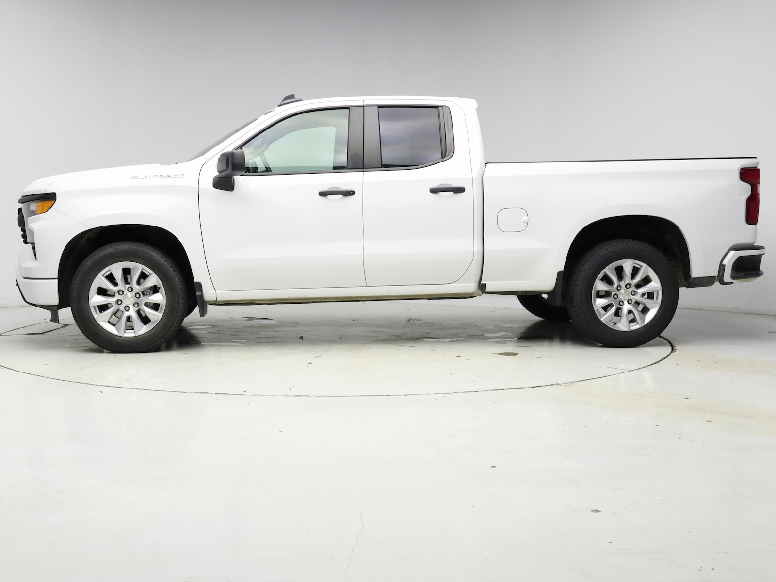 2024 Chevrolet Silverado 1500 Custom - Photo 4