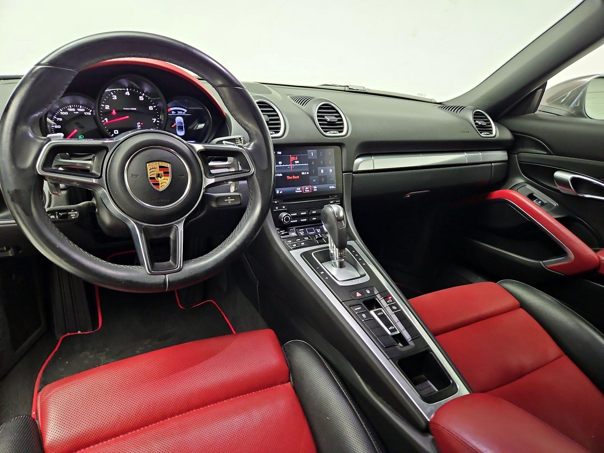 Thumbnail: 2017 Porsche 718 Boxster - 9