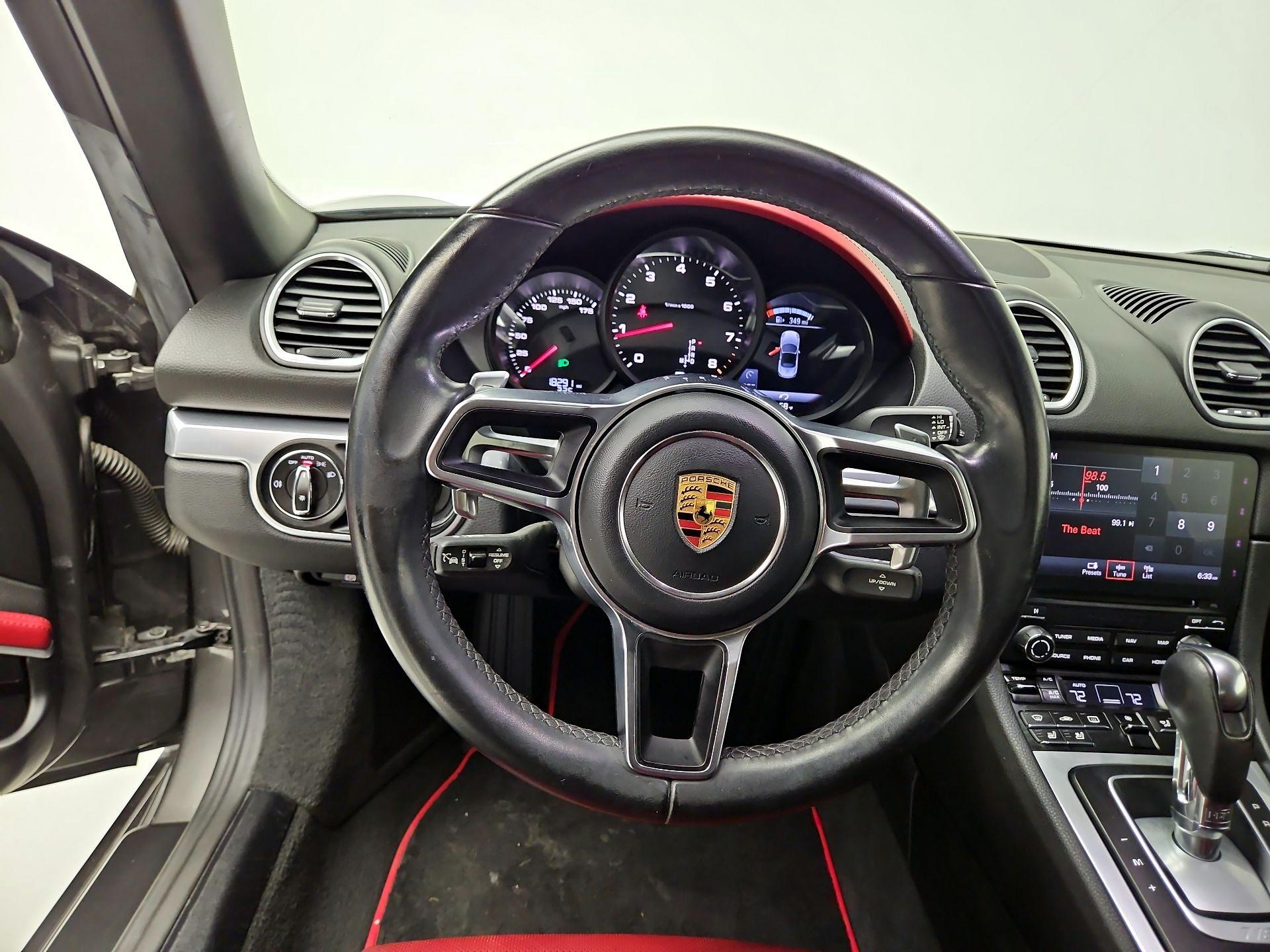 Thumbnail: 2017 Porsche 718 Boxster - 10