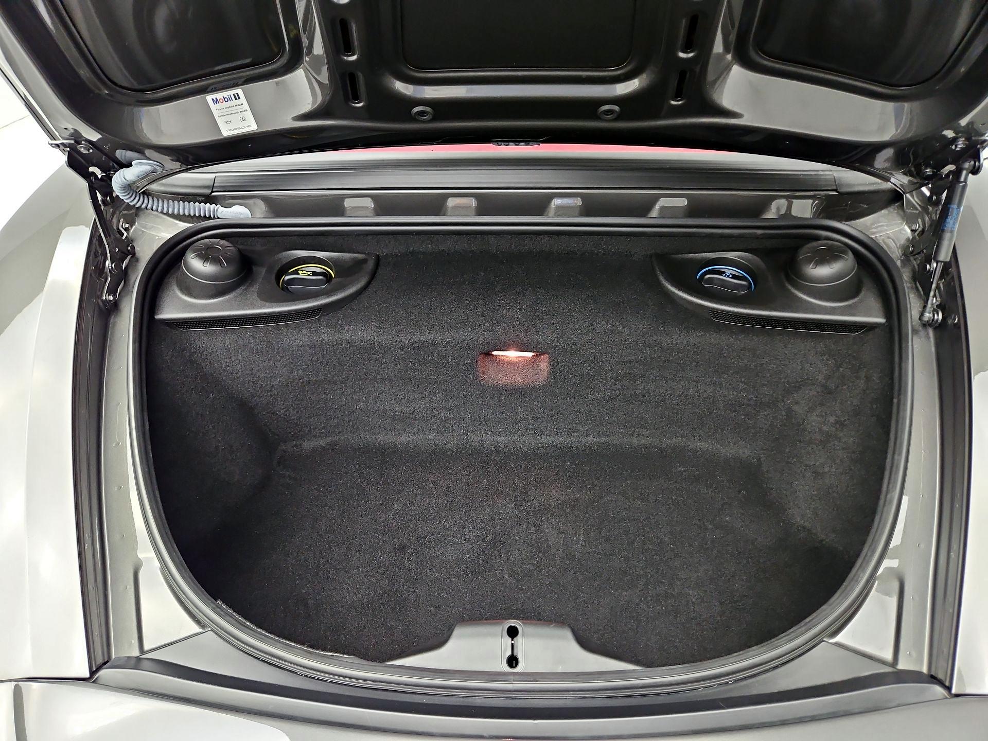 Thumbnail: 2017 Porsche 718 Boxster - 20